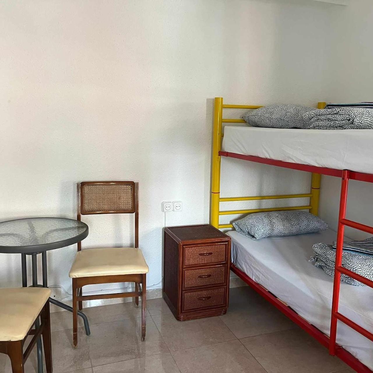 Homestay 24 D-habitacion En Piso