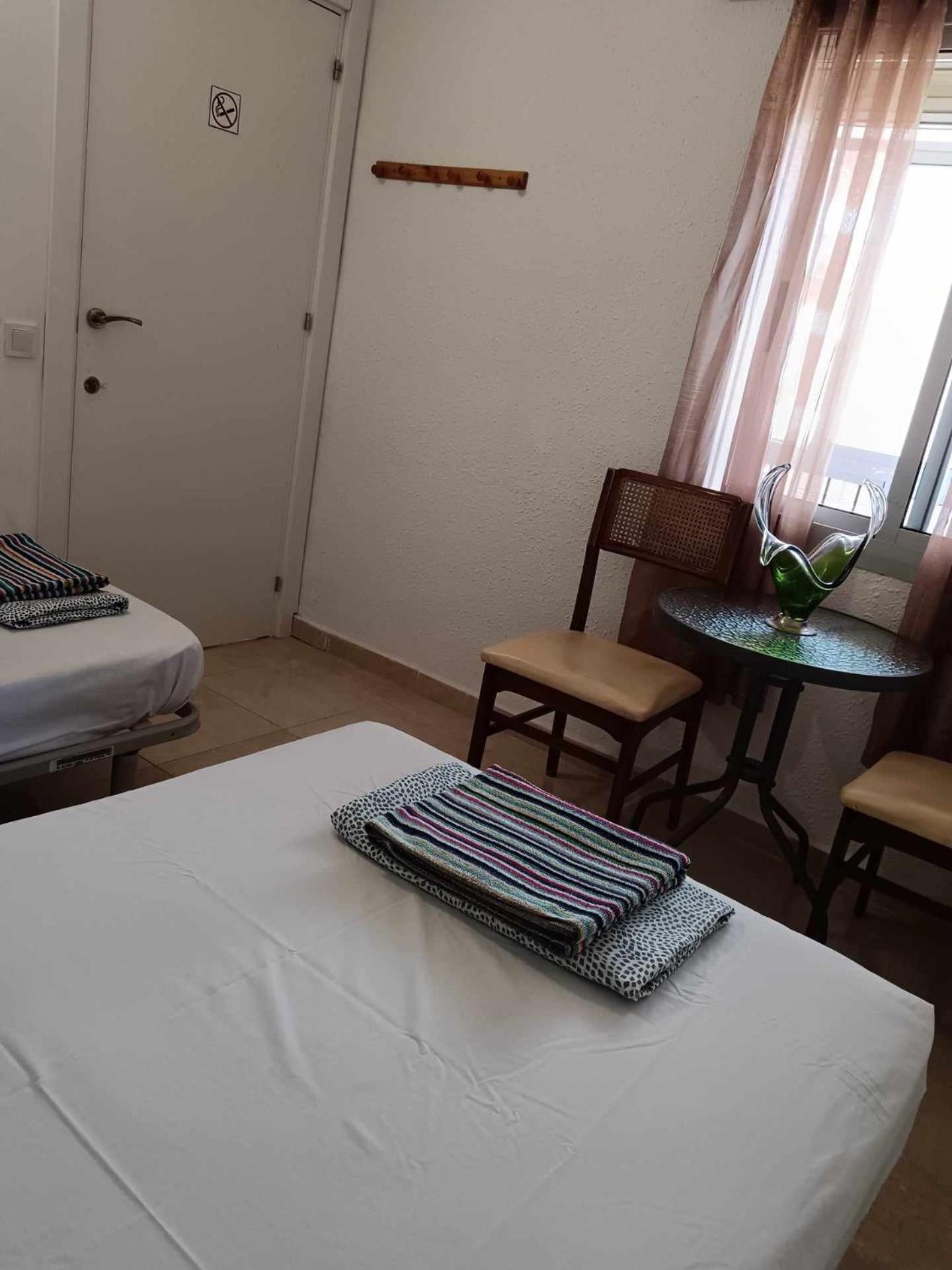 24 D-habitacion En Piso Homestay *