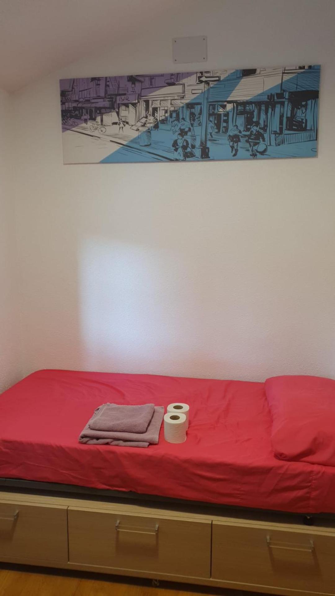 Casa Pinares Pensión *