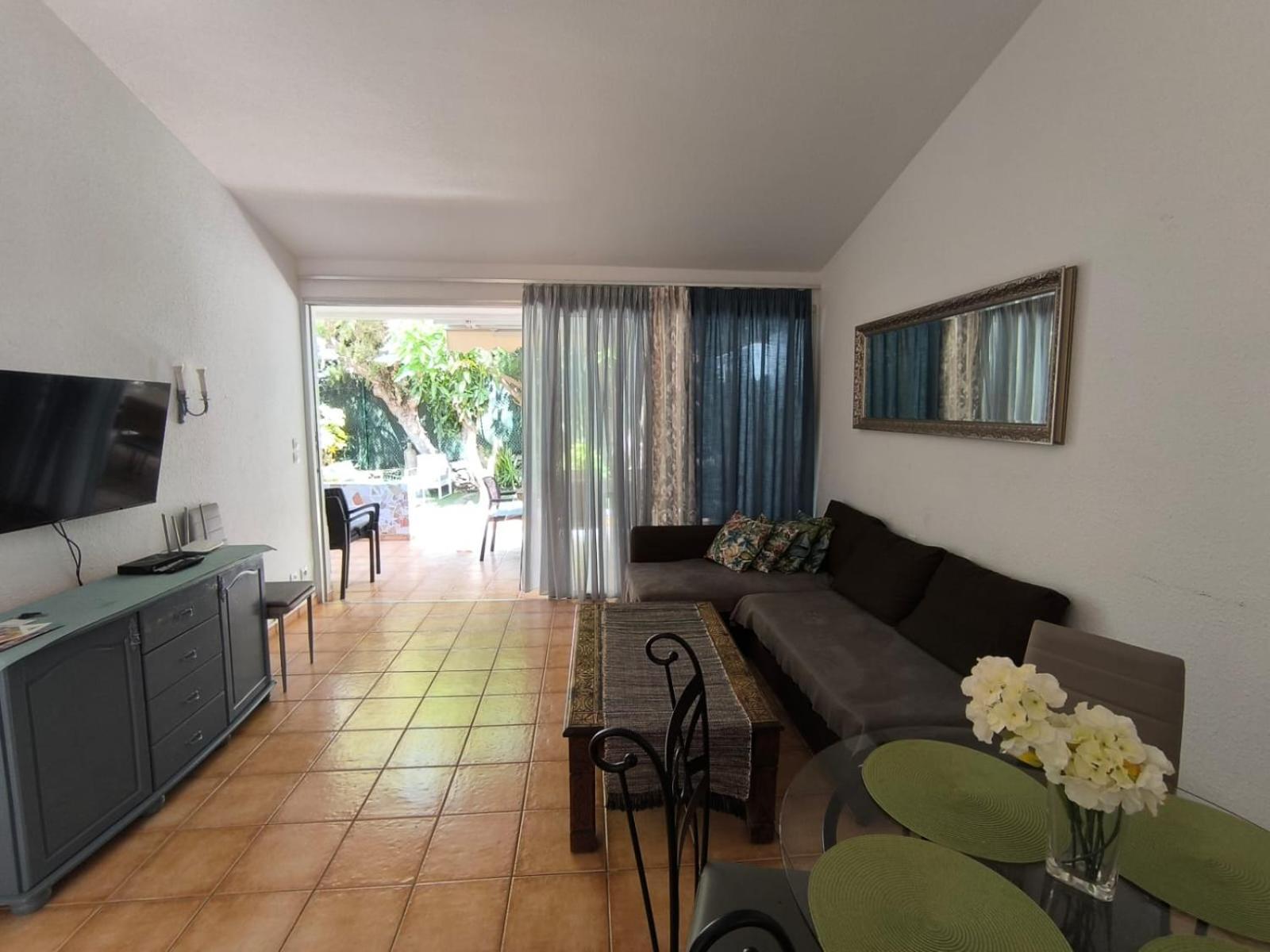 Apartamento Paradero Las Americas Con Jardin