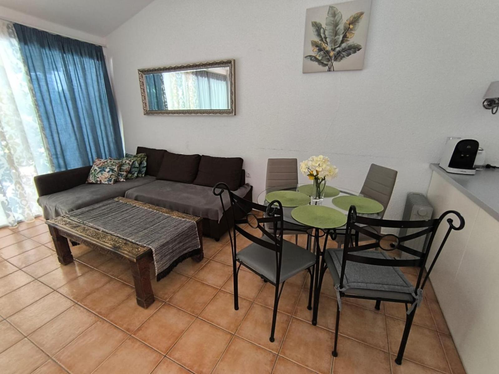 Apartamento Paradero Las Americas Con Jardin *