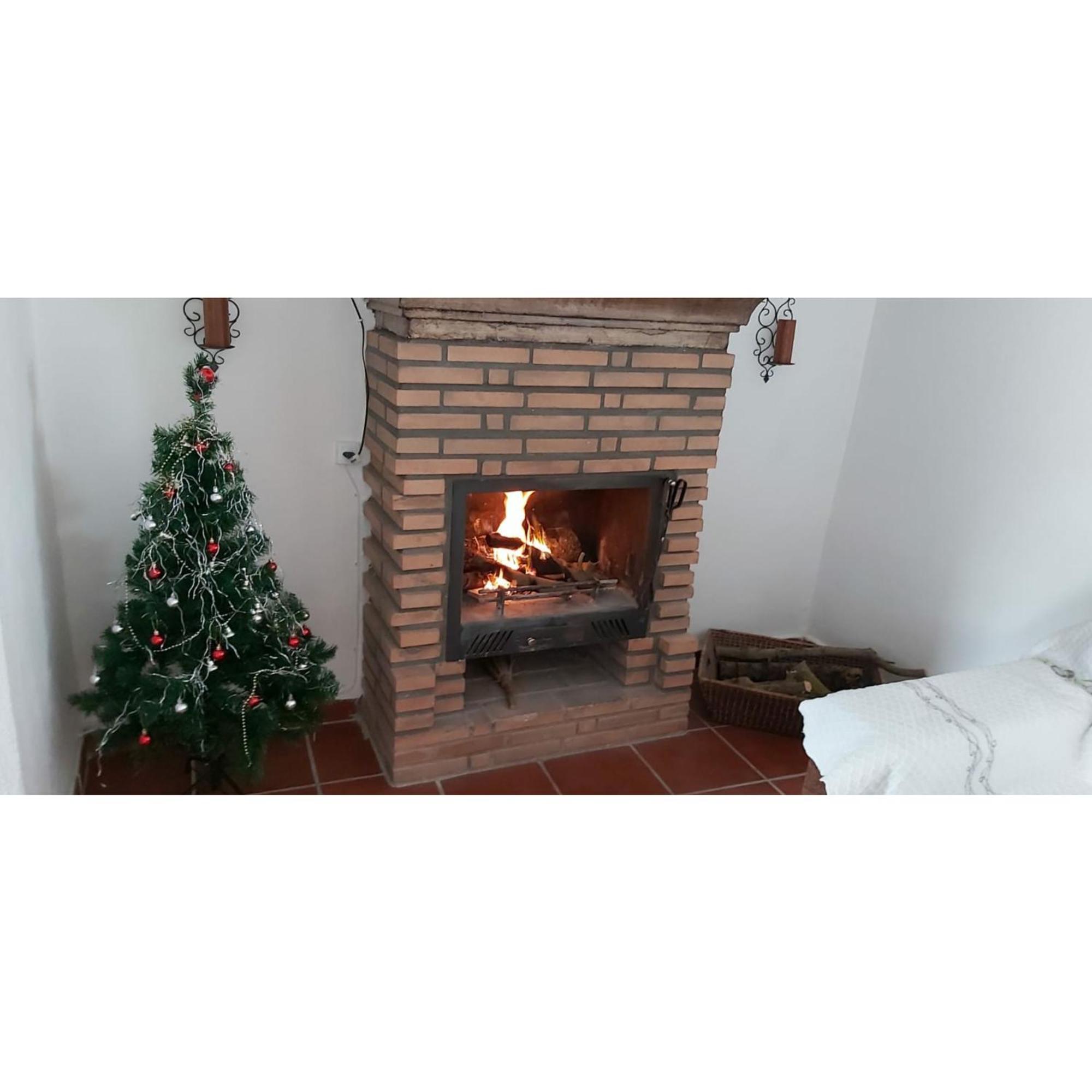 En Granada Con Chimenea, Piscina Privada Y Barbacoa 