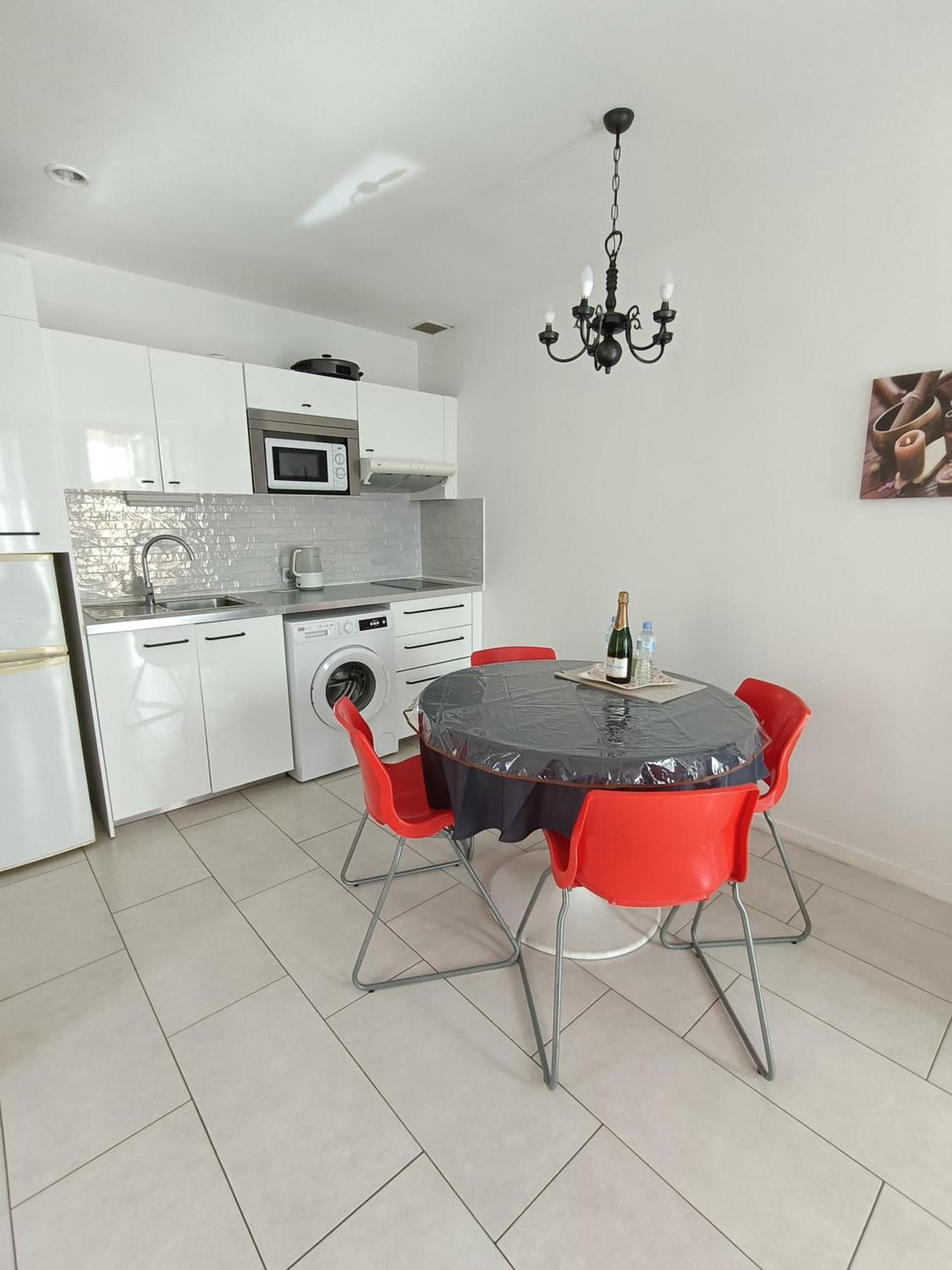 Parque Santiago Las Americas Apartamento *
