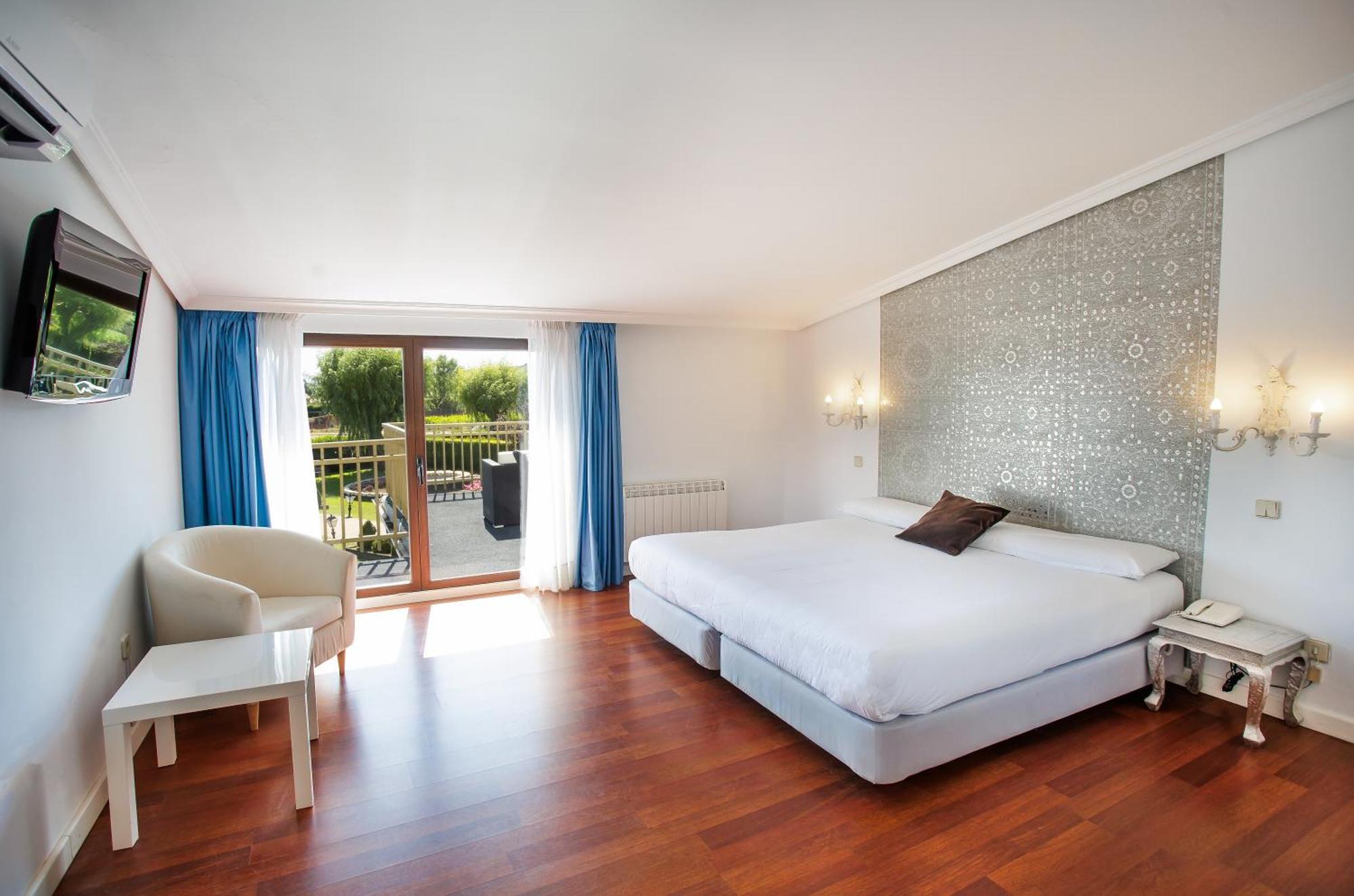 Conde Rodrigo Ii By Eme Hotel 4*