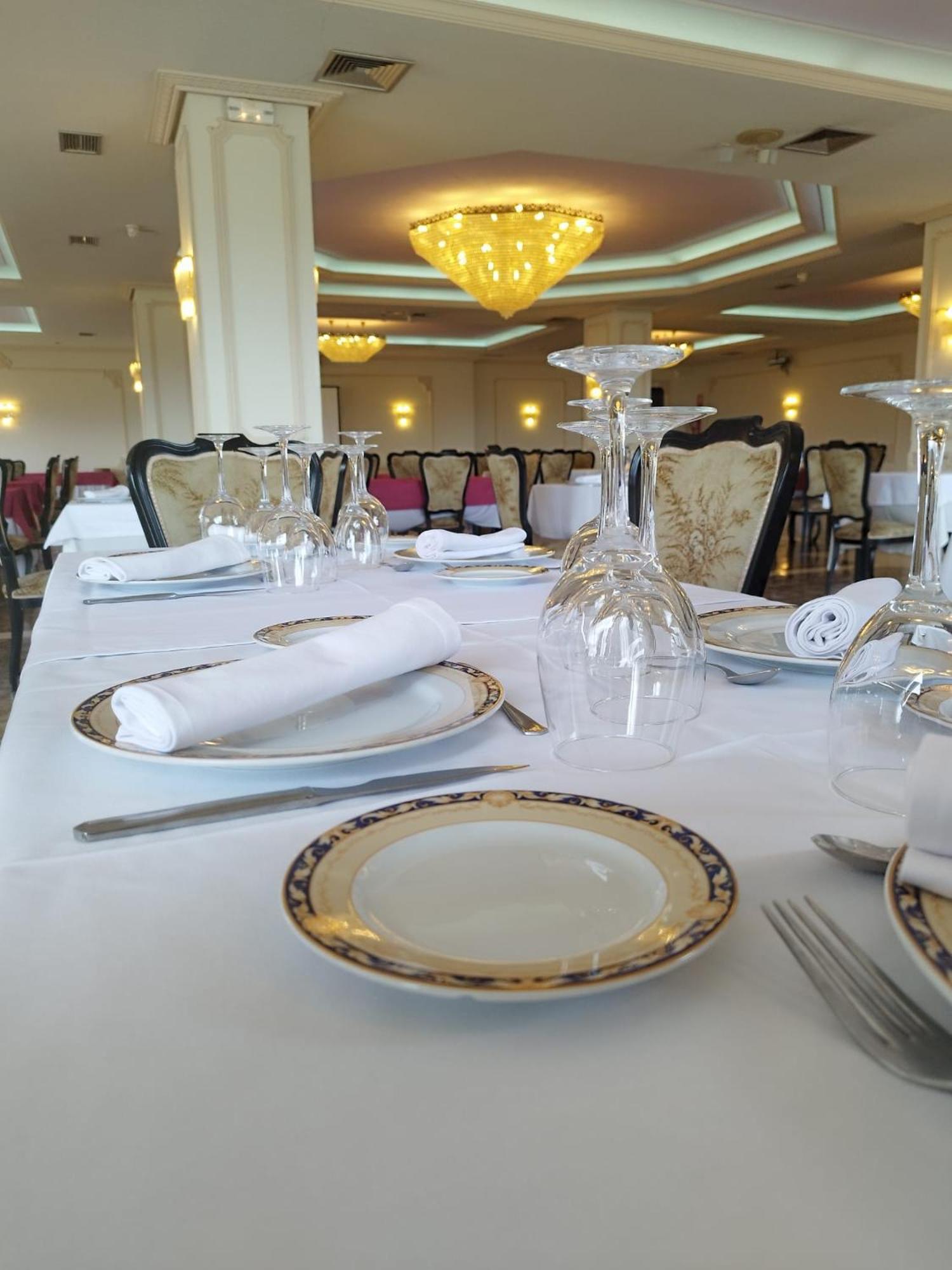 Dracos Hotel 3*