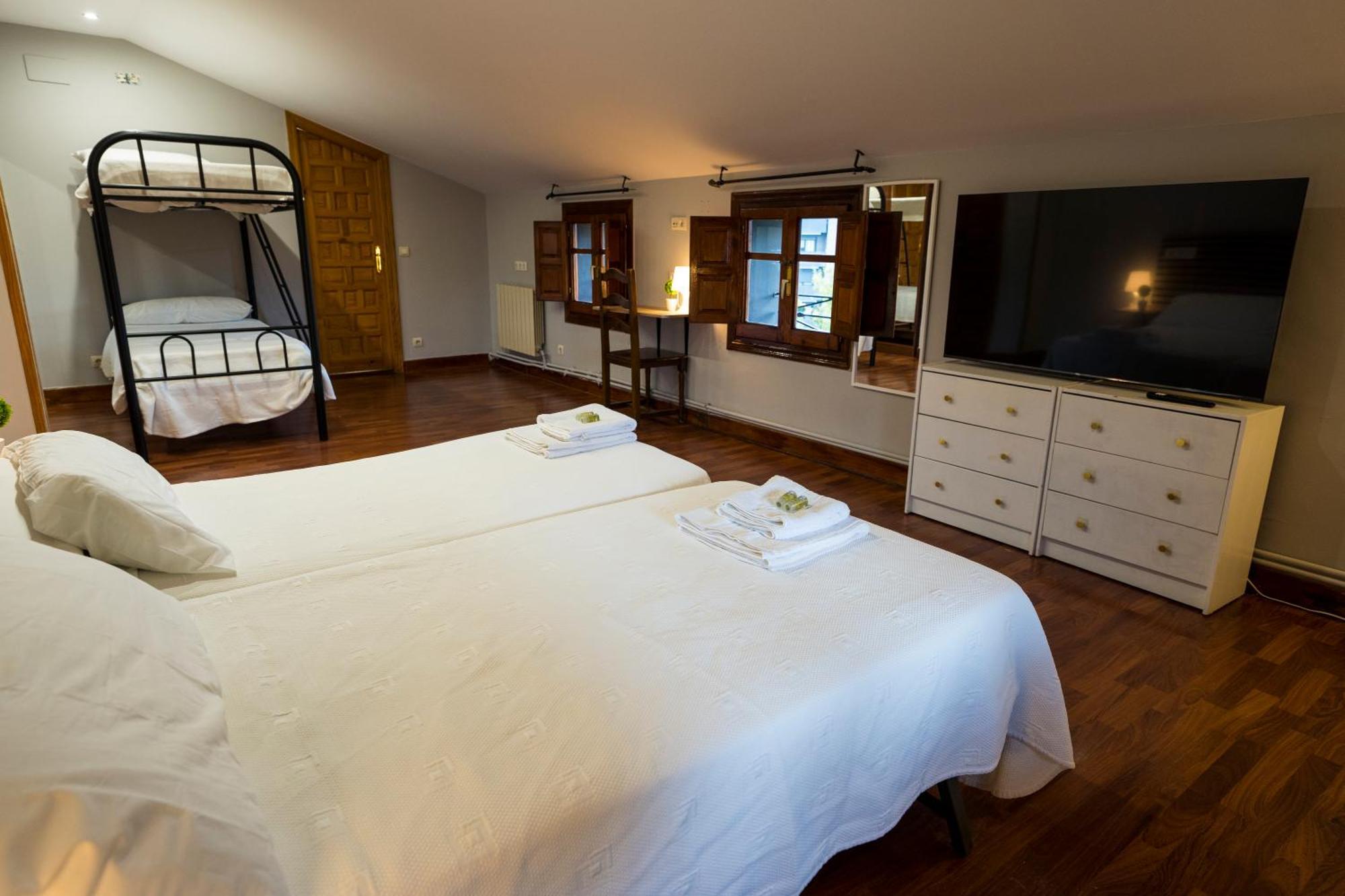 Guest house Paratene Ostatu *
