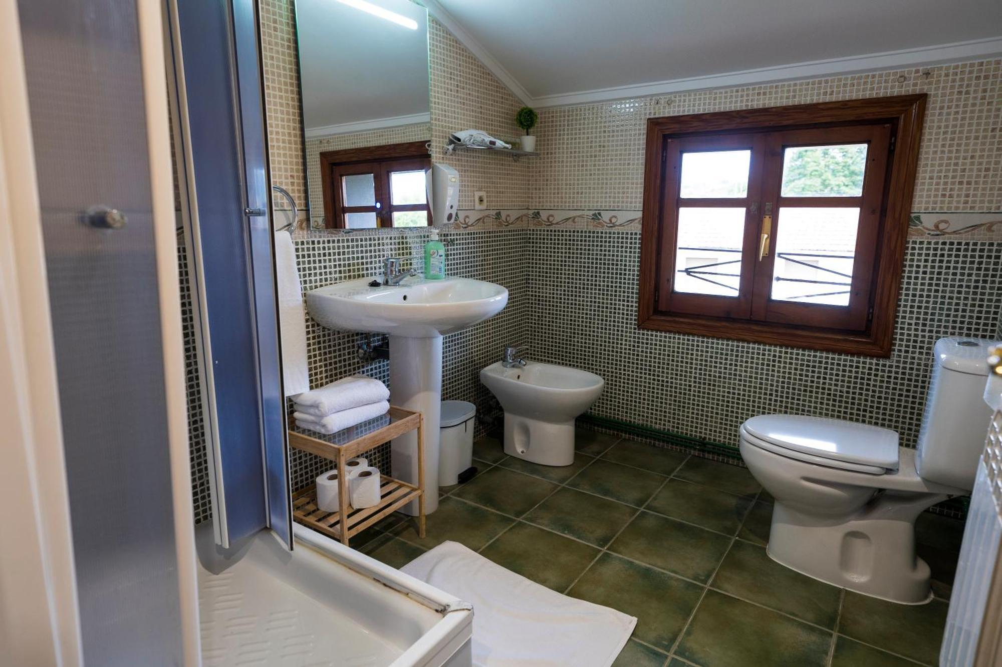 Paratene Ostatu Guest house Erandio