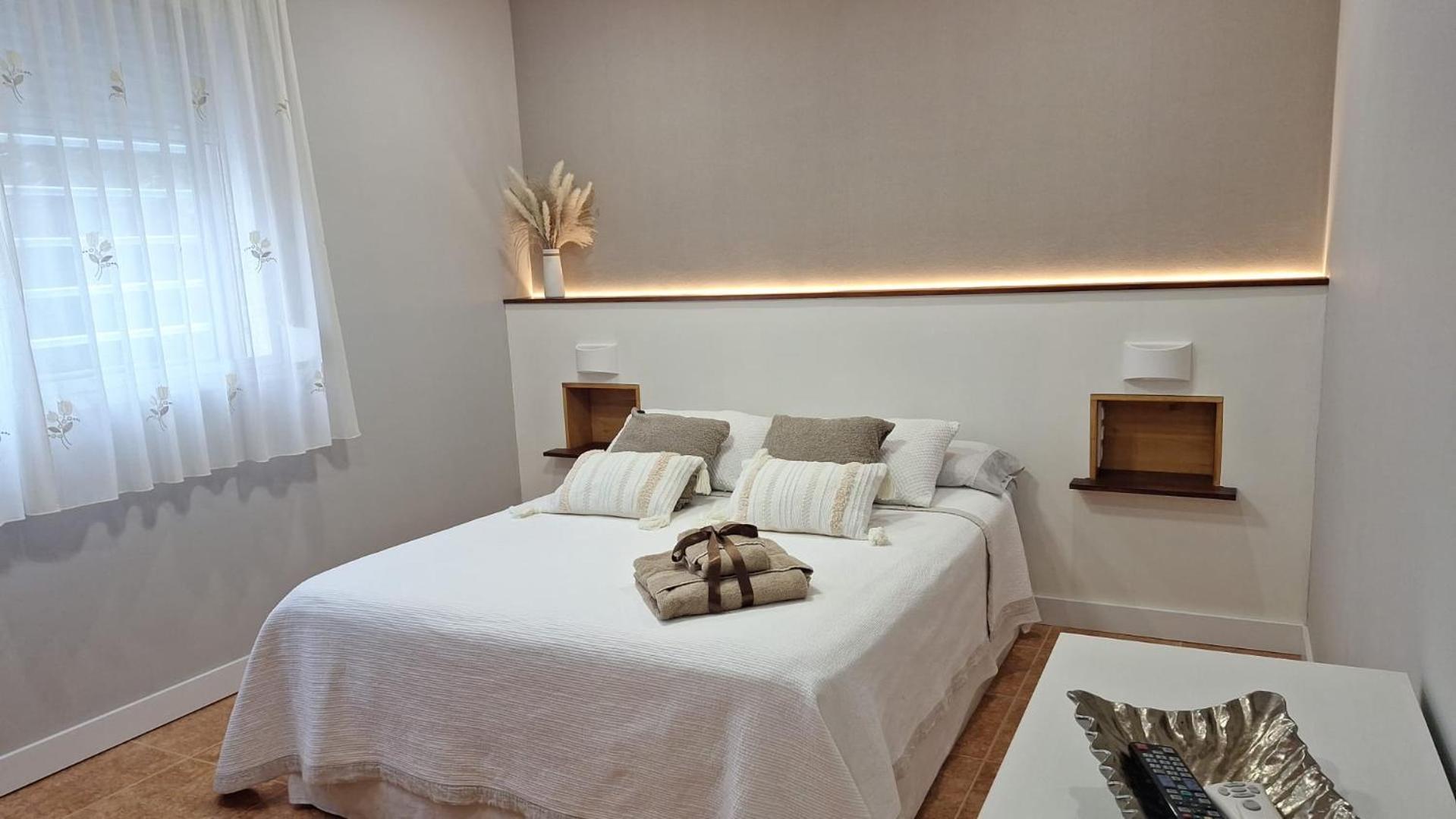 Holiday home Con Piscina En