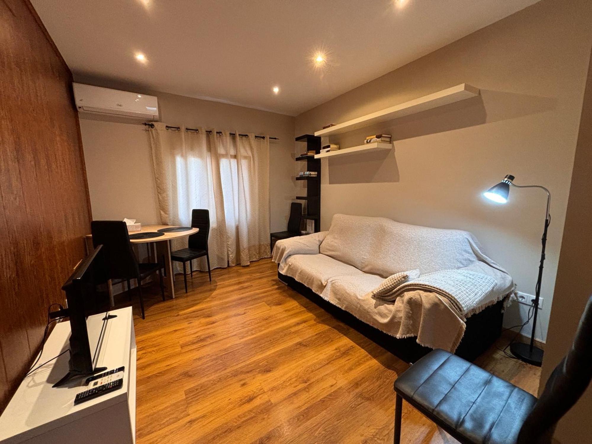 Apartamento Pilar 19 - Piso Centrico En El Pilar