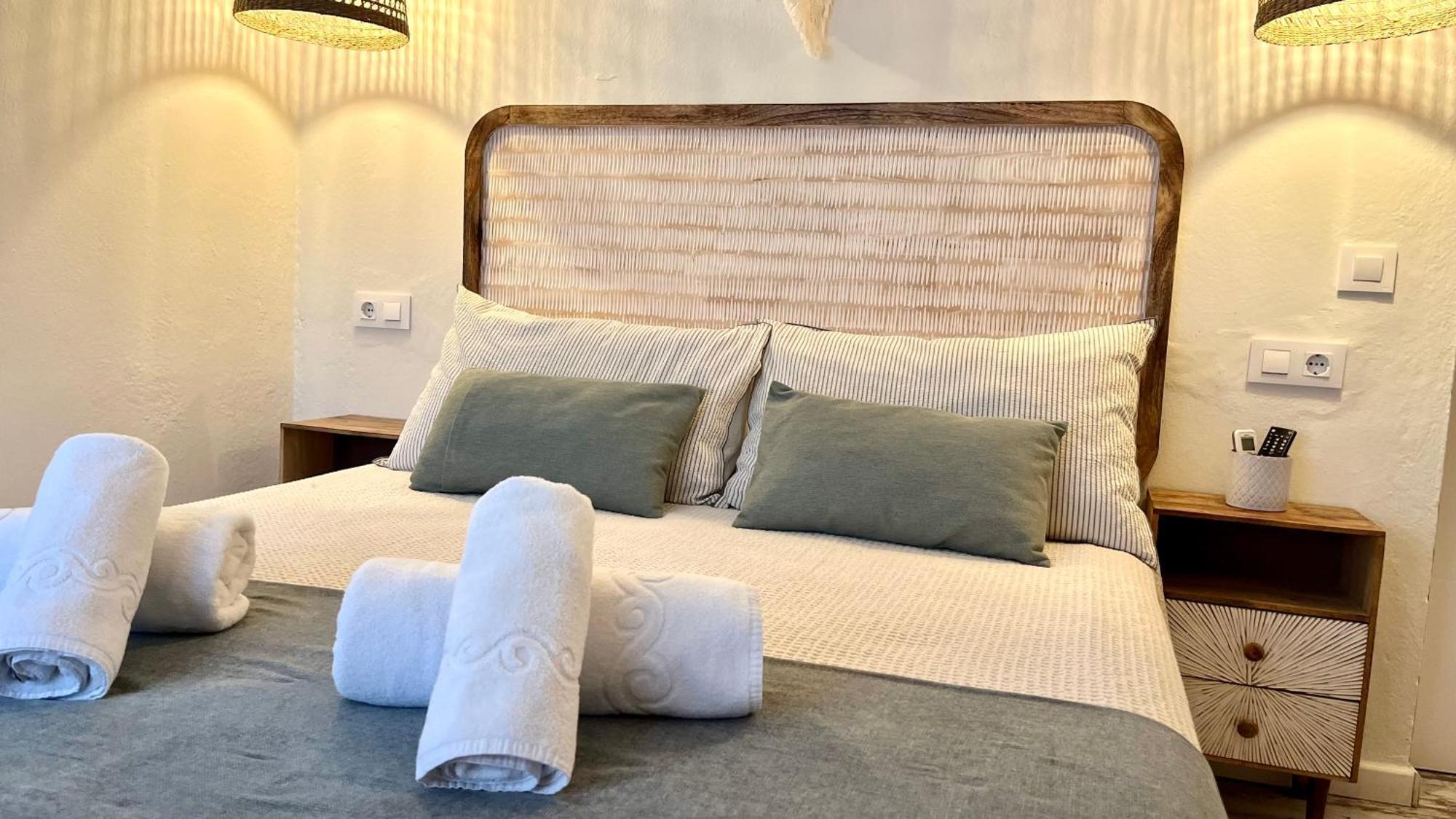 Guest house Zahora Beach Room