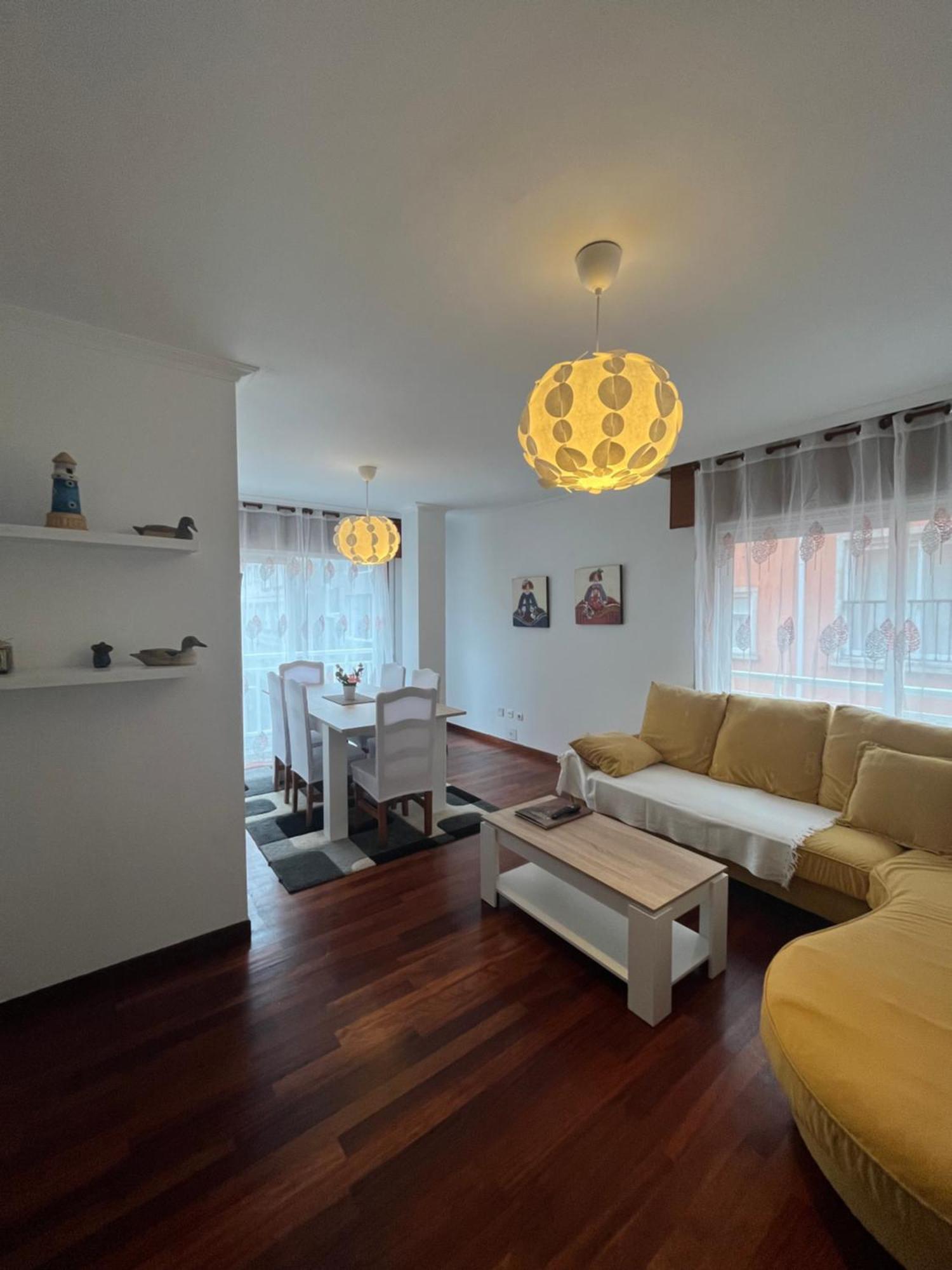 Apartamento Xacobe Grove, 120 Metros Totalmente Equipado, Luminoso, Centrico Y Con Plaza De Garaje O Grove