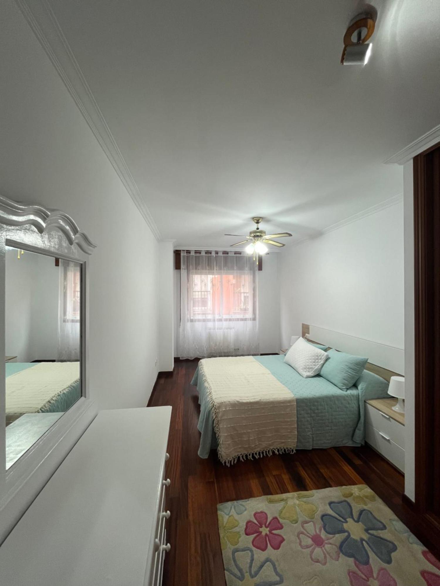 Xacobe Grove, 120 Metros Totalmente Equipado, Luminoso, Centrico Y Con Plaza De Garaje Apartamento O Grove