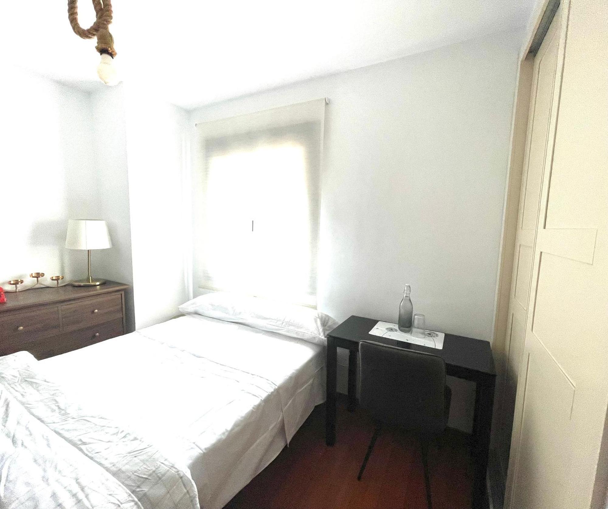 Habitación en casa particular Habitacion Doble Con Bano Privado Cerca Del Centro De Granada
