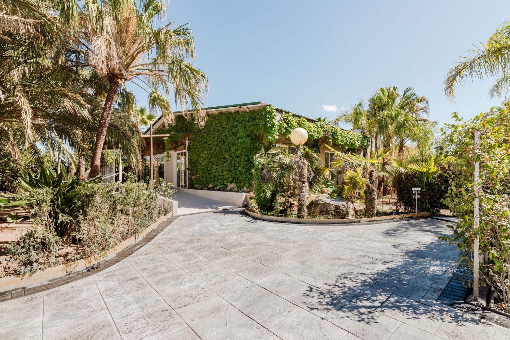 Palm Garden Valencia * Betera