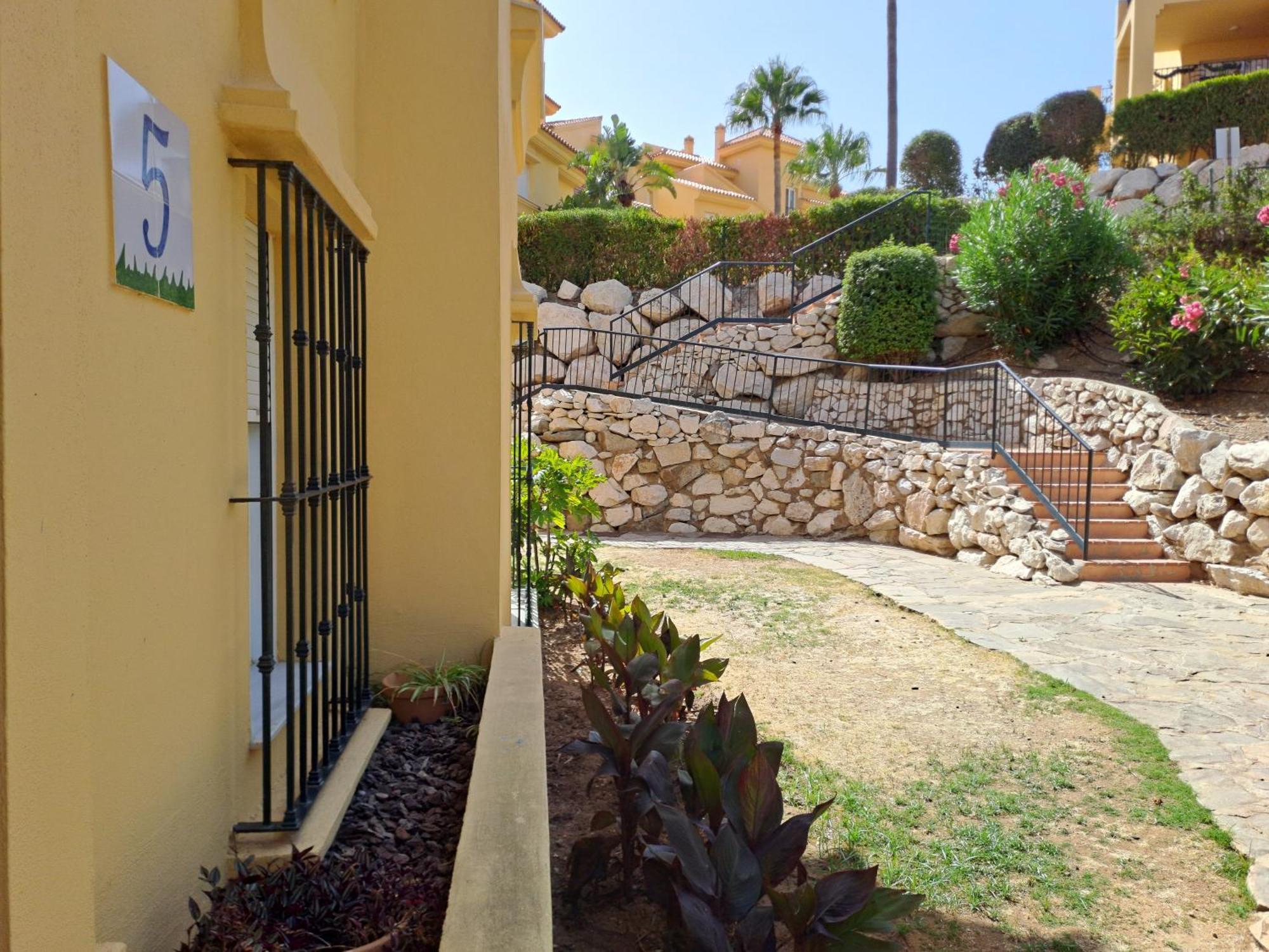 Bienvenido A Tu Hostal La Cala De Mijas