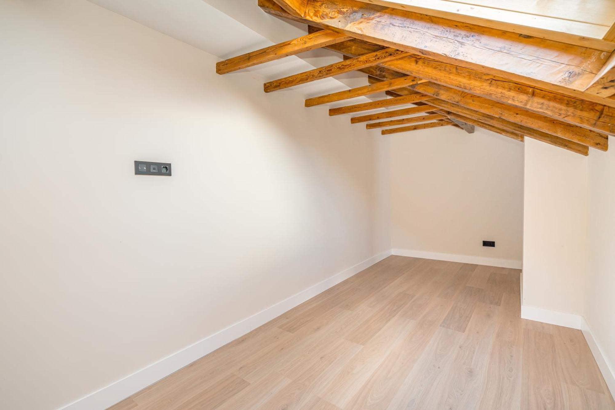 Apartamento Gran Via Xv Calle De Conchas 4br 4bh