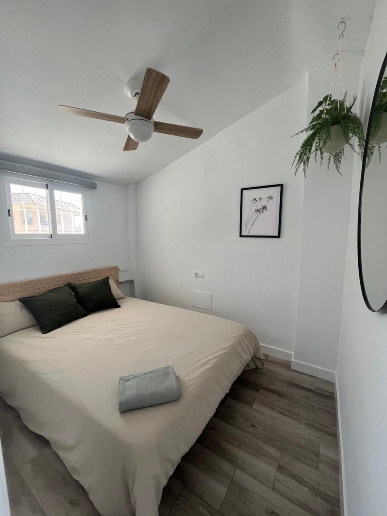 Apartamento Benalhome - Tu Hogar Con Terraza Y Ducha Exterior