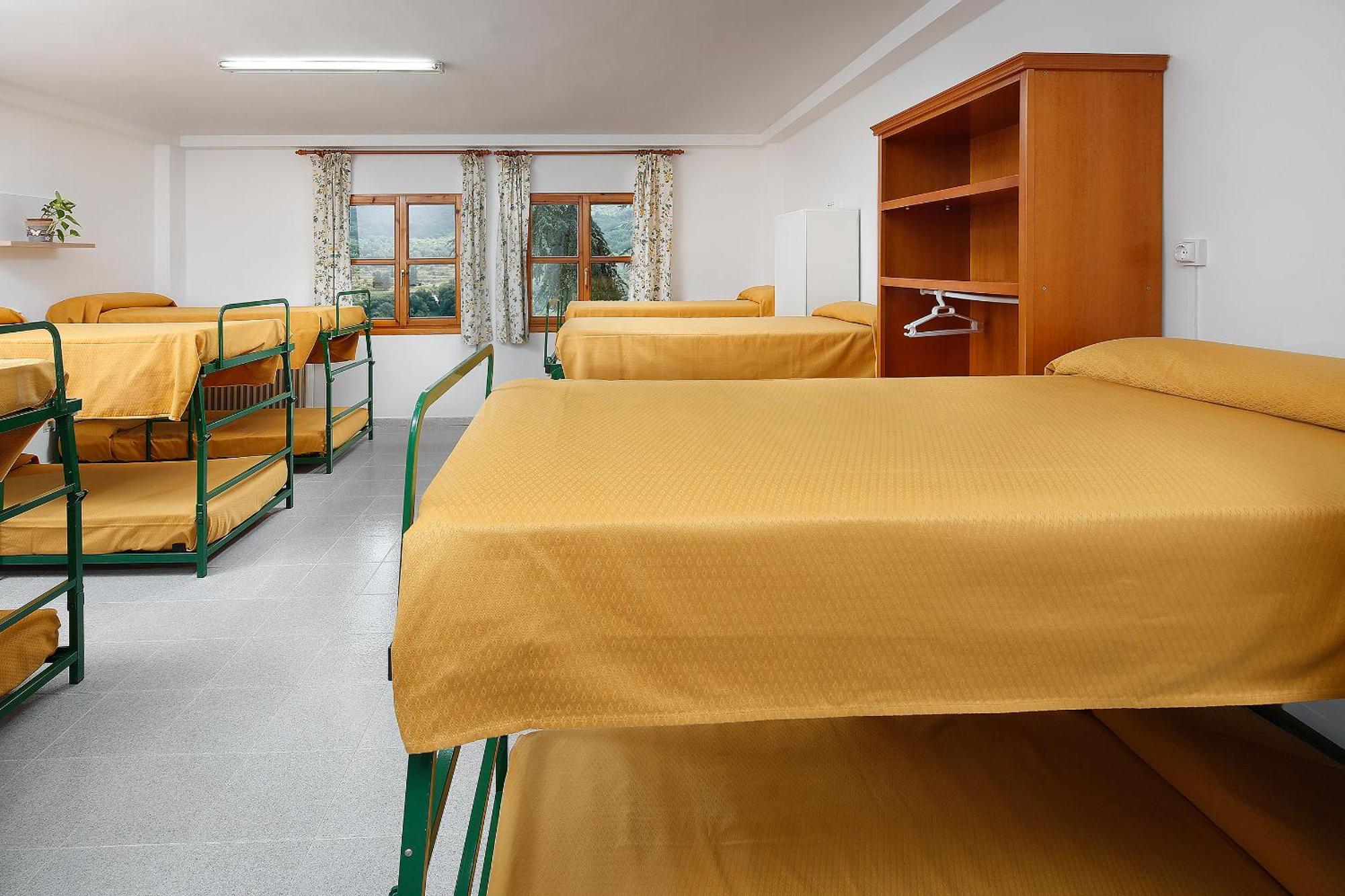 Hostal Sierra De Arbe *