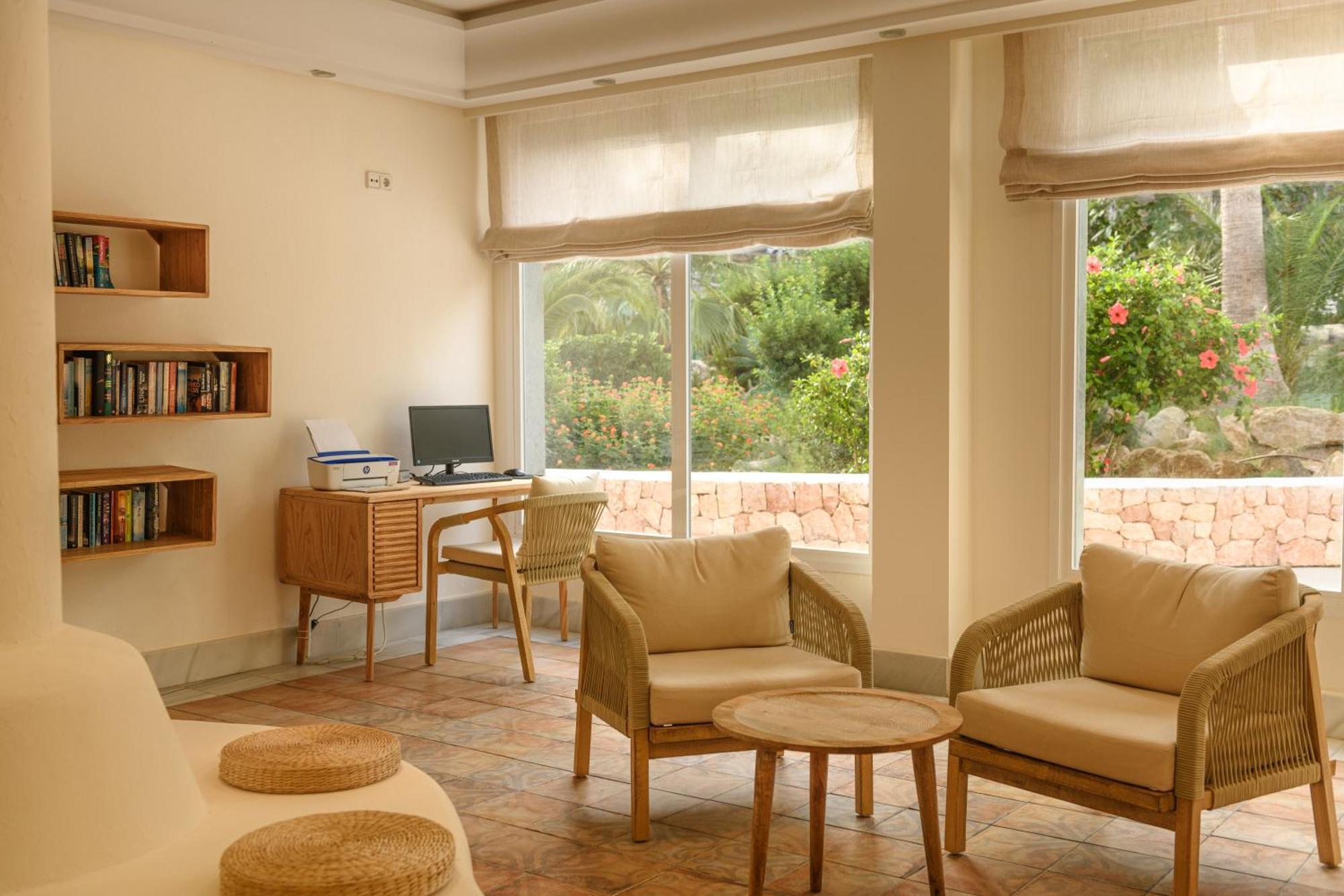 El Pinar Apartahotel 3*