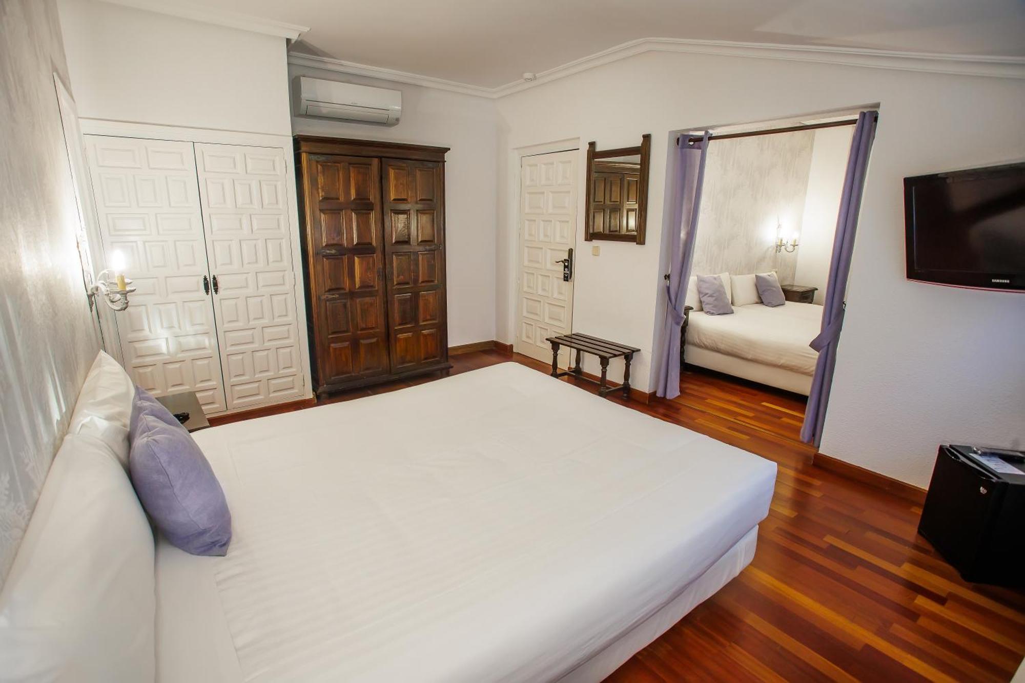 Conde Rodrigo Ii By Eme Hotel