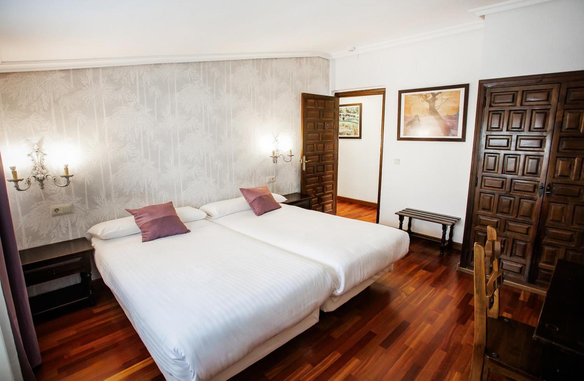 Hotel Conde Rodrigo Ii By Eme Ciudad Rodrigo
