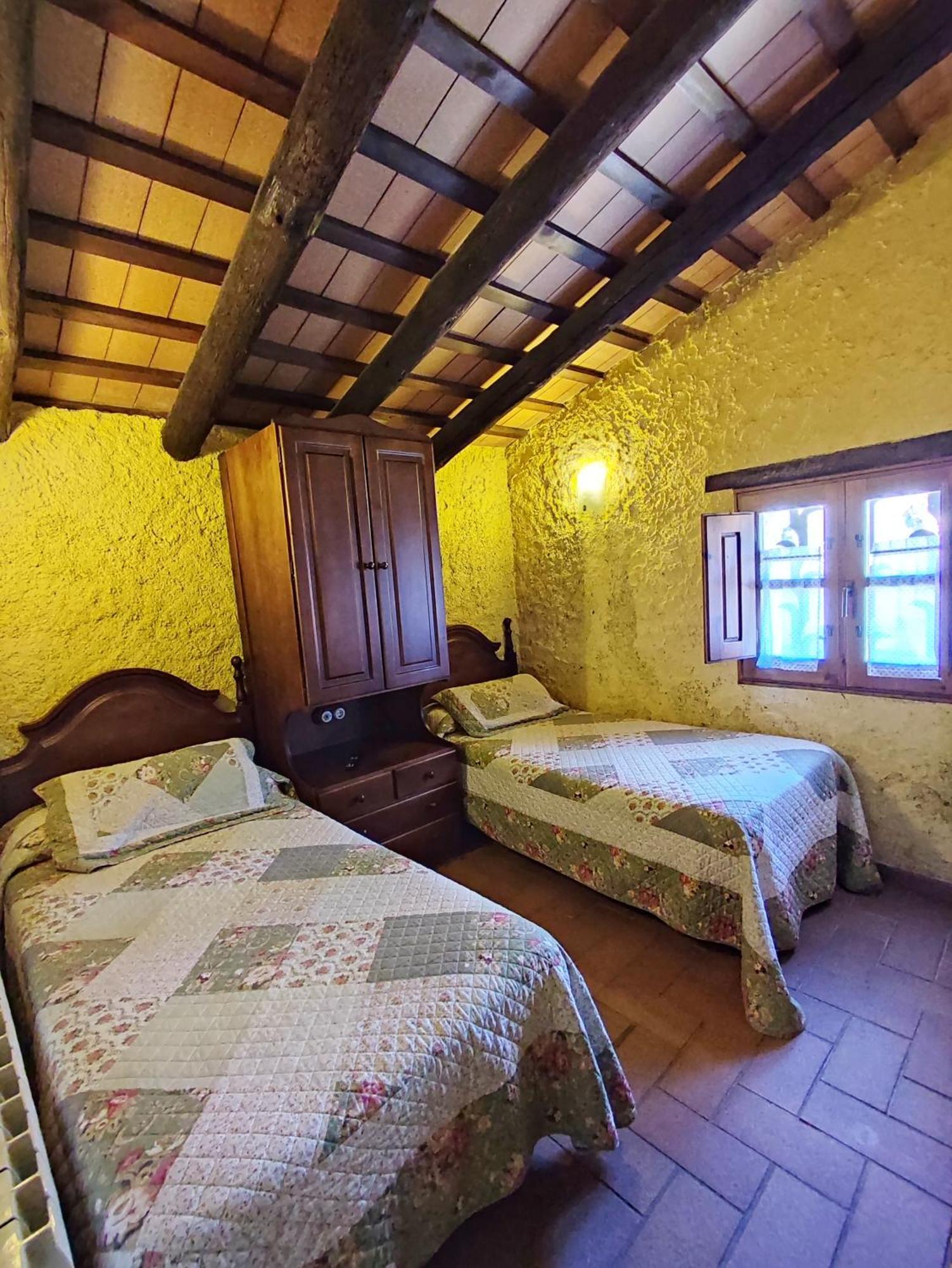 Masia Can Felip Country house *