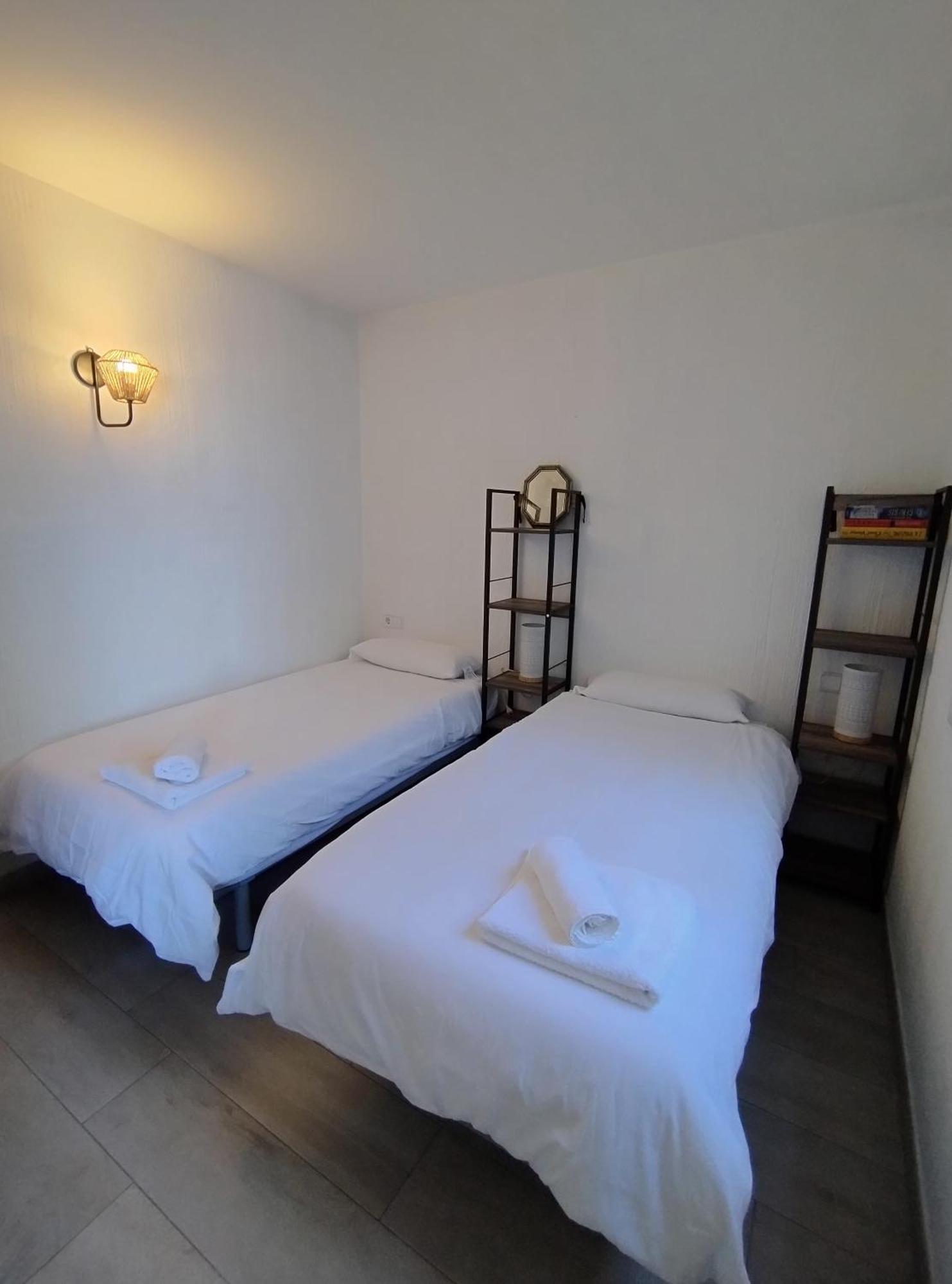 Apartamento Sol Y Mar 8-maison Jumelée Avec Terrasse, Piscine Et Parking Communautaire, Surplomb De *