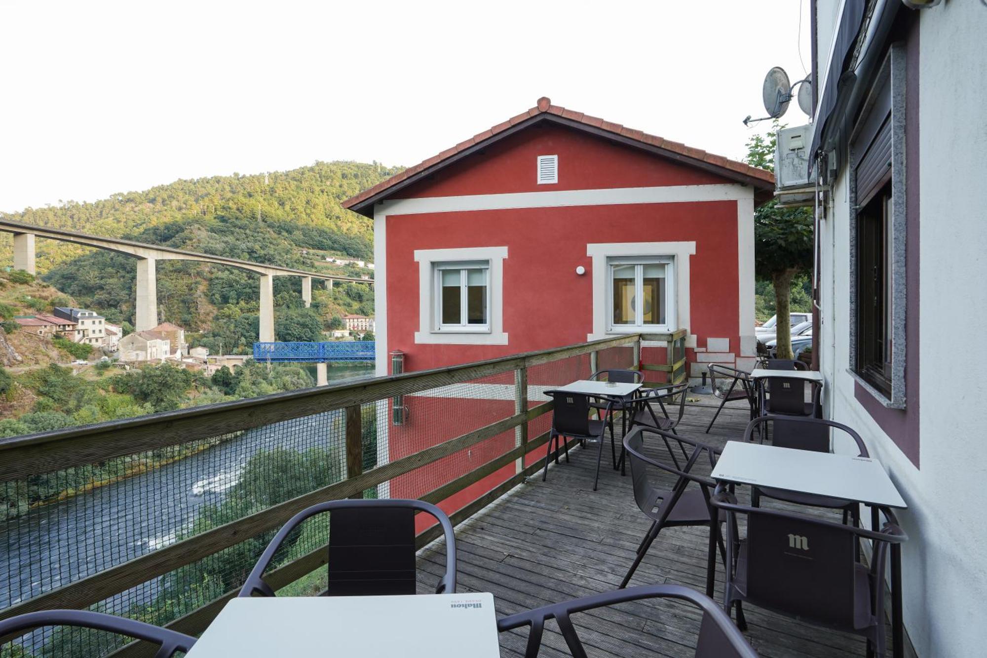 Bagoas De Mencia Peares Ribeira Sacra Aparthotel *