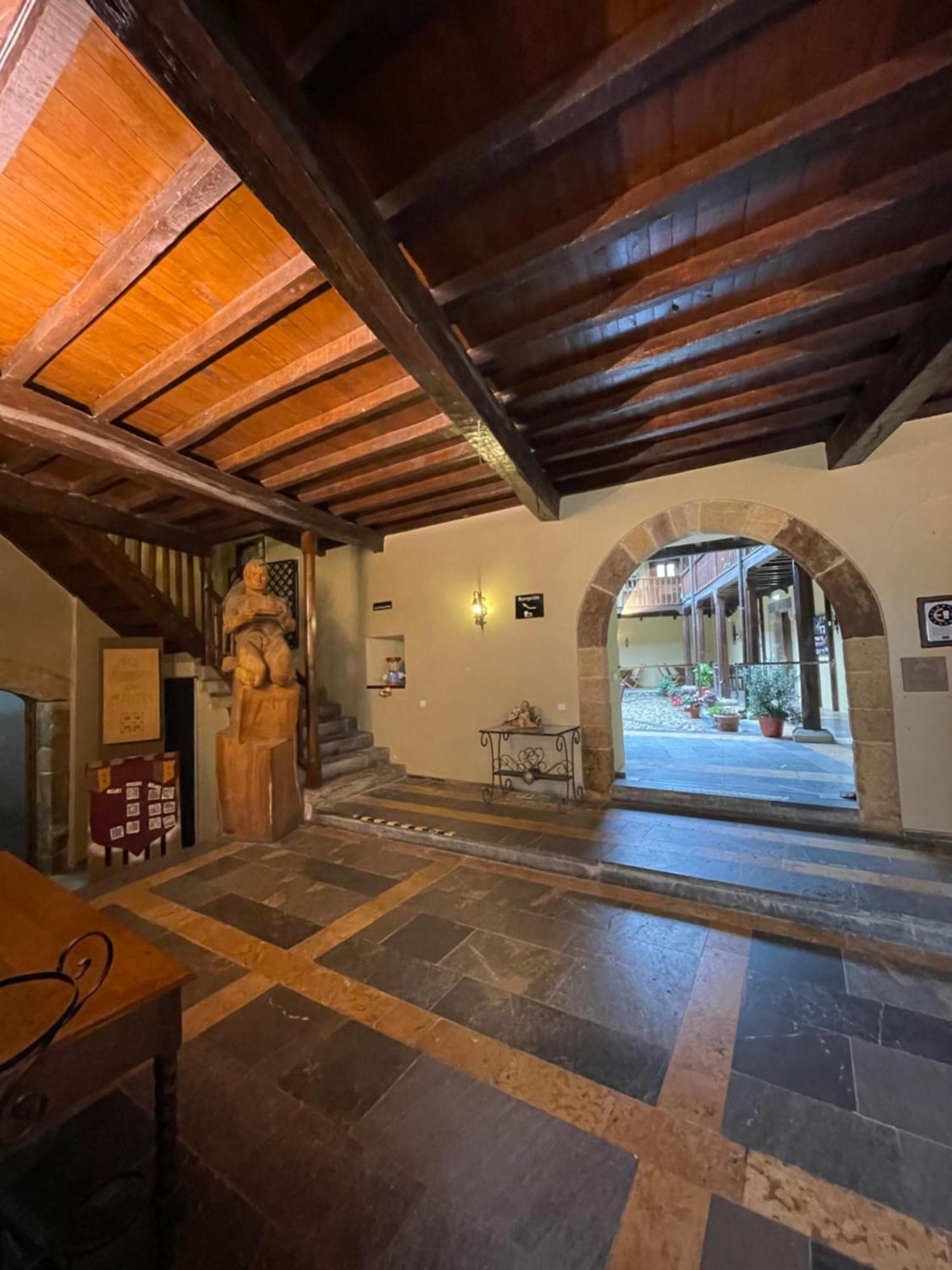 Hotel Castillo De Valdés Salas