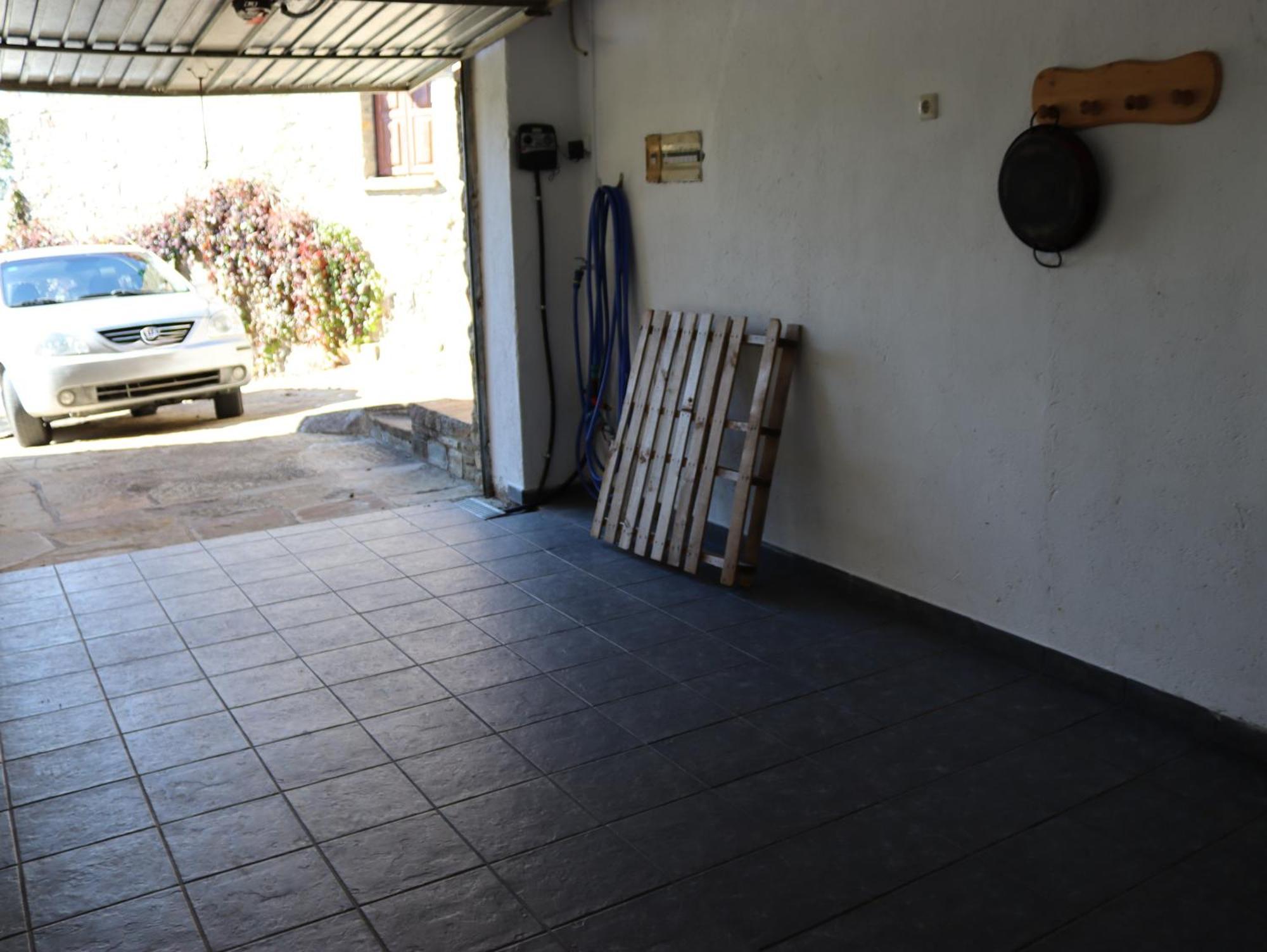 Lanau Casa Barbacoa Bike's Jardin Naturaleza Сasa de vacaciones