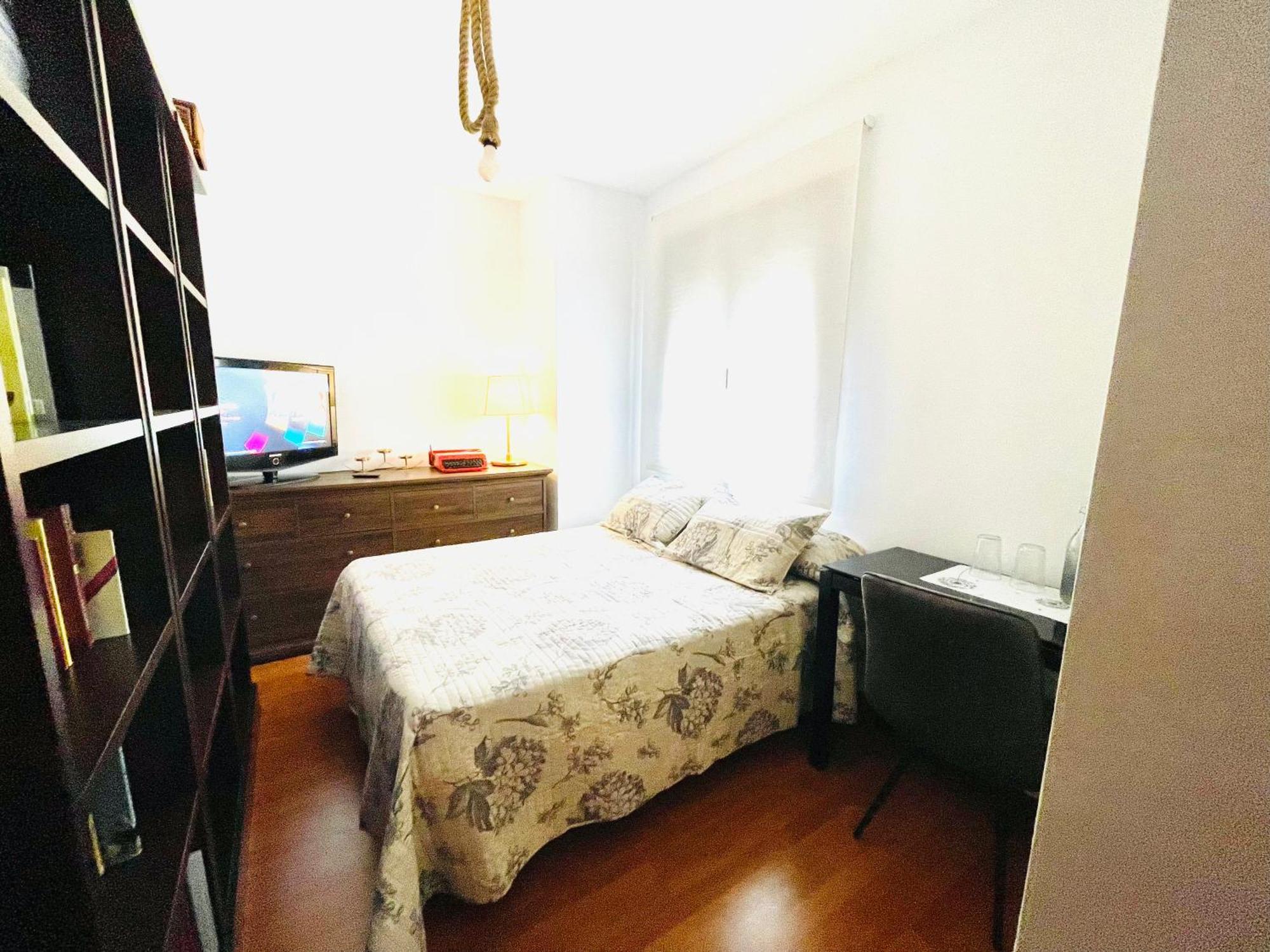 Habitacion Doble Con Bano Privado Cerca Del Centro De Habitación en casa particular *