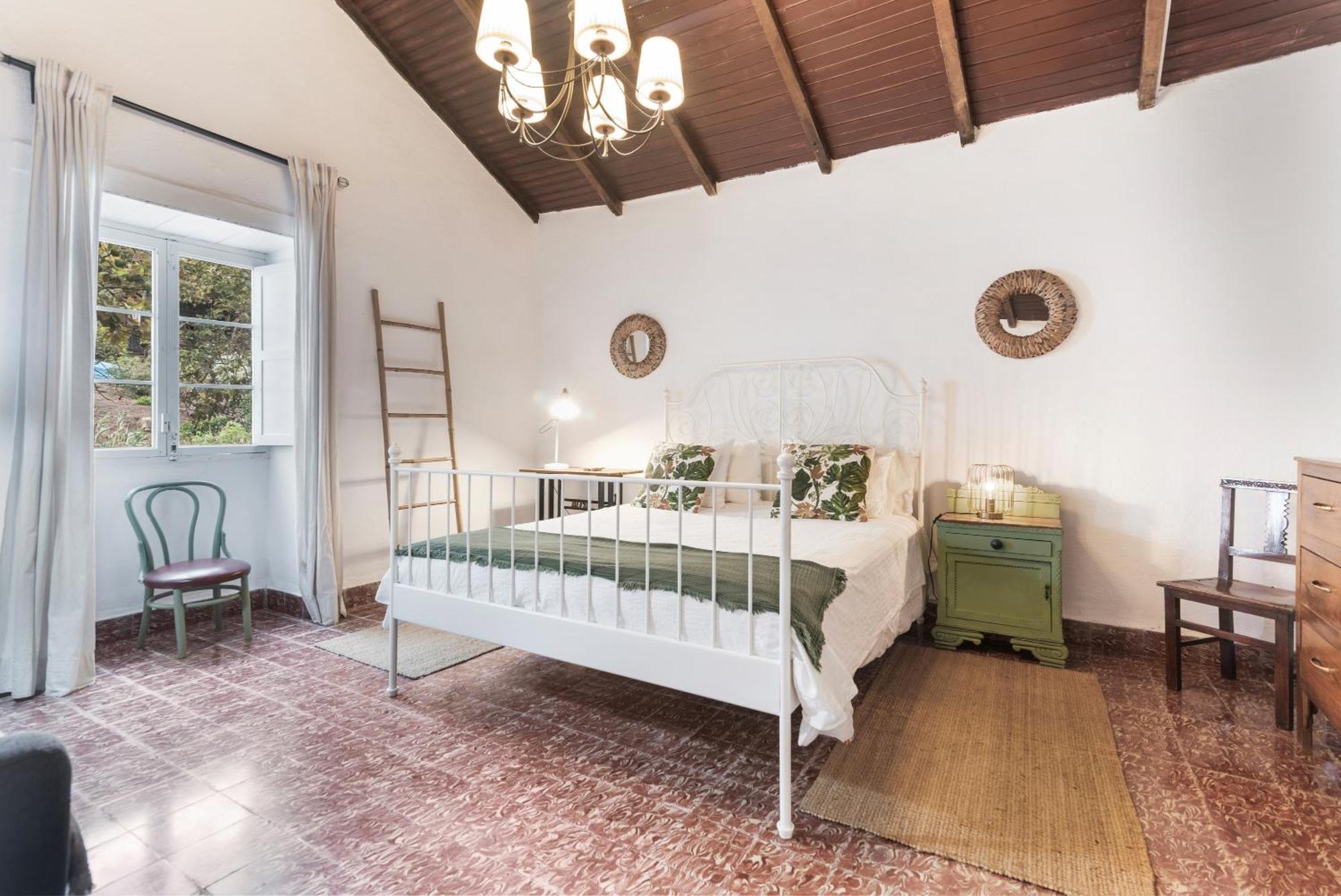 Siete Puertas Apartment *
