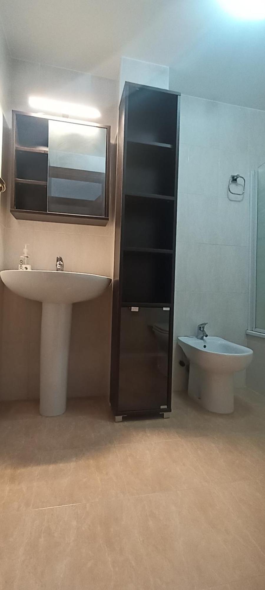 Apartamento Piso En El Paseo Maritimo De *