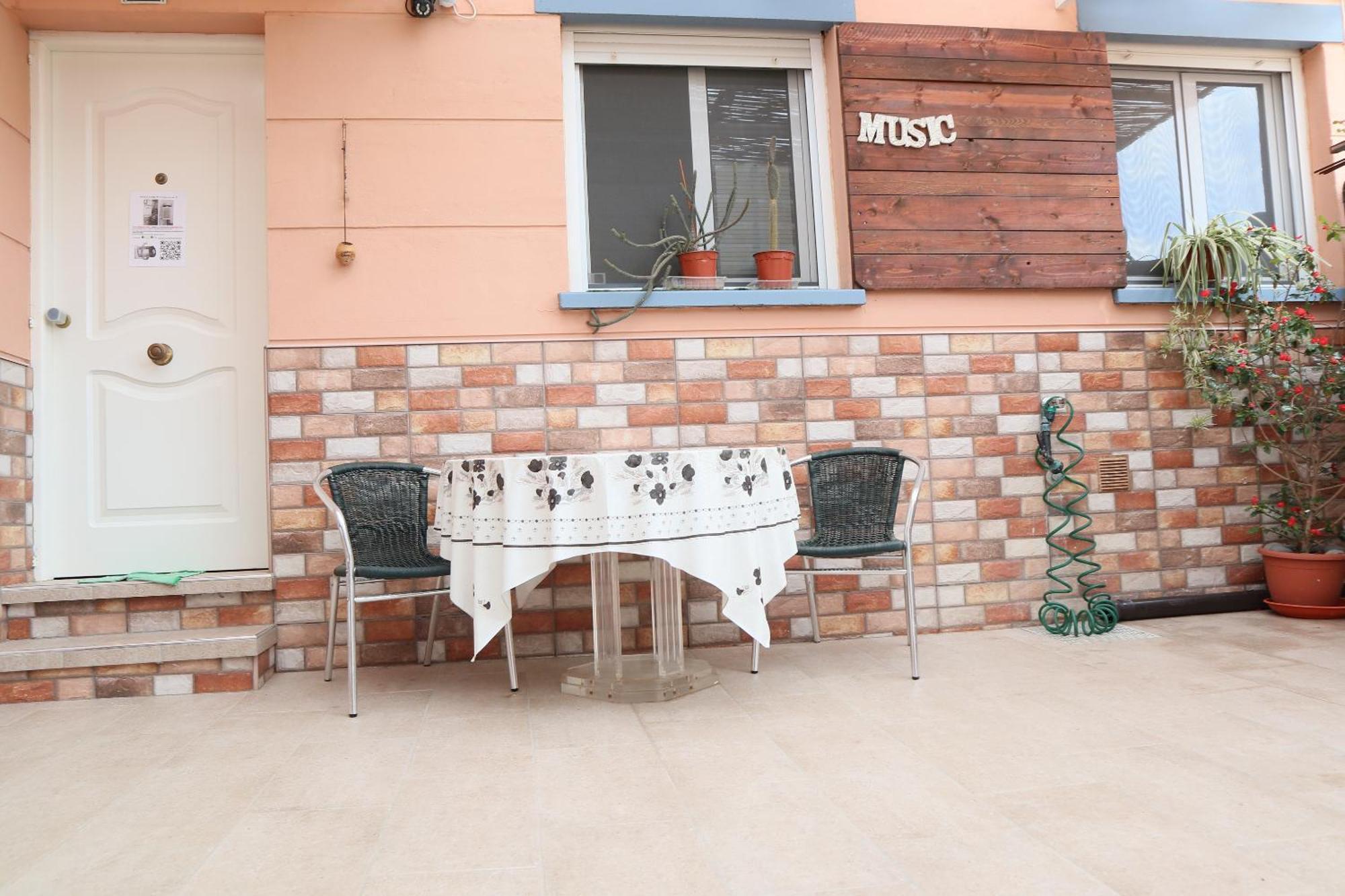 Guest house Happy