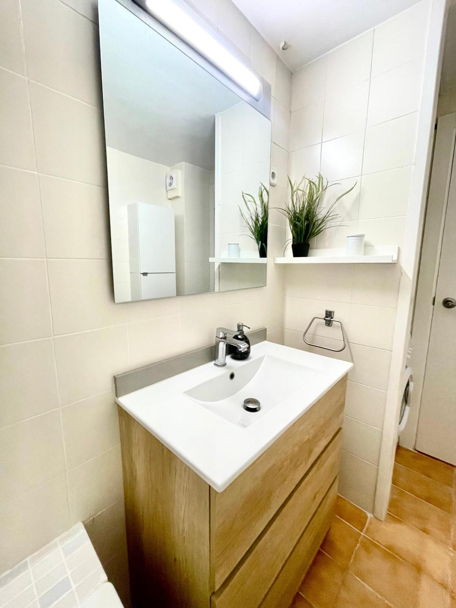 Seahomes Vacations, La Bleue, Beach&pool, Pk, Full Equipped In Fenals Apartment *