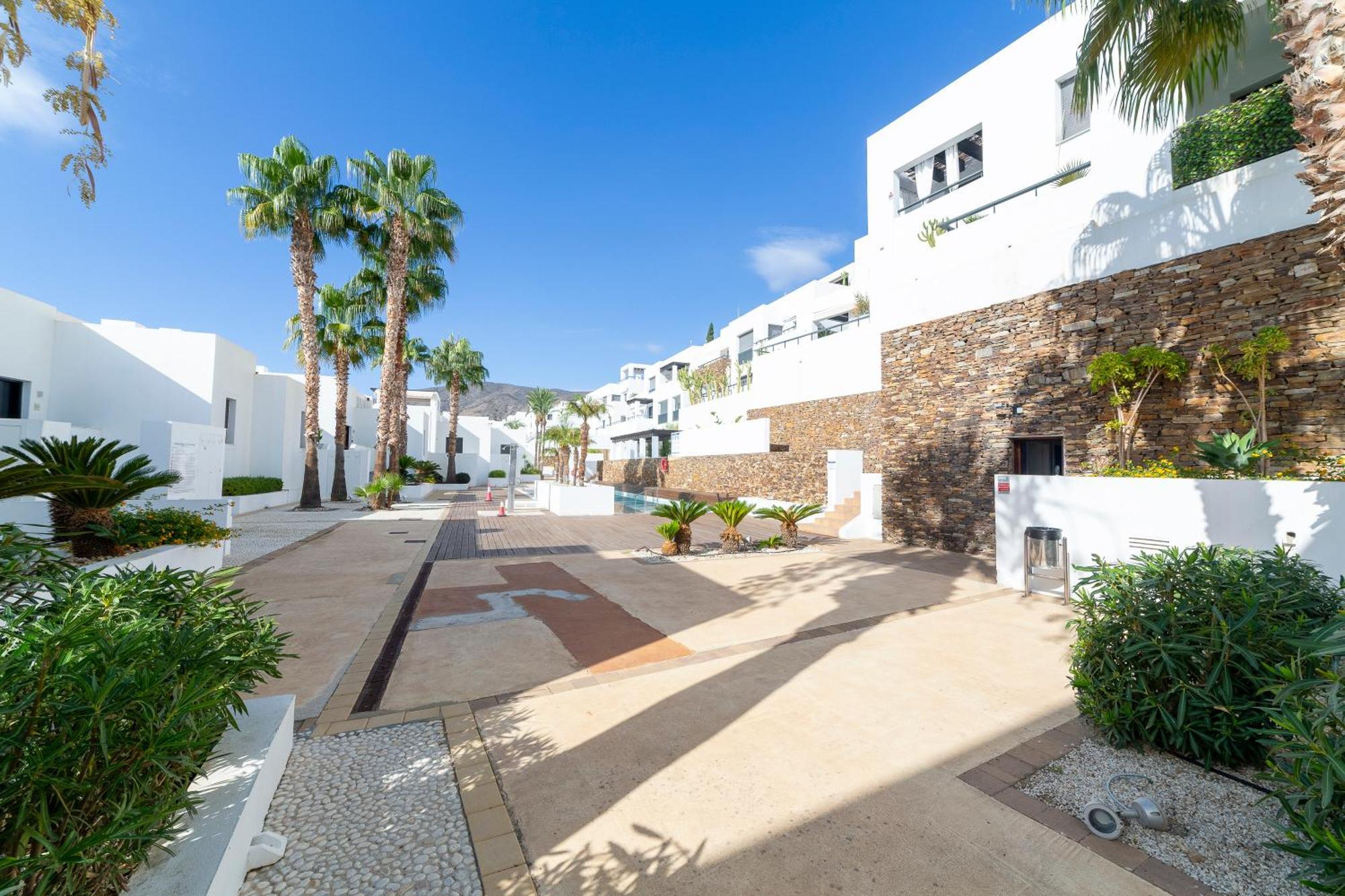 Macenas Beach Palm * Mojacar