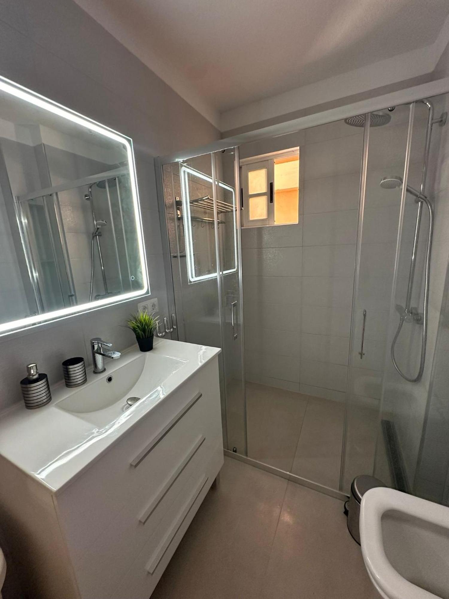 The Heights 2 Bedroom Apartment *
