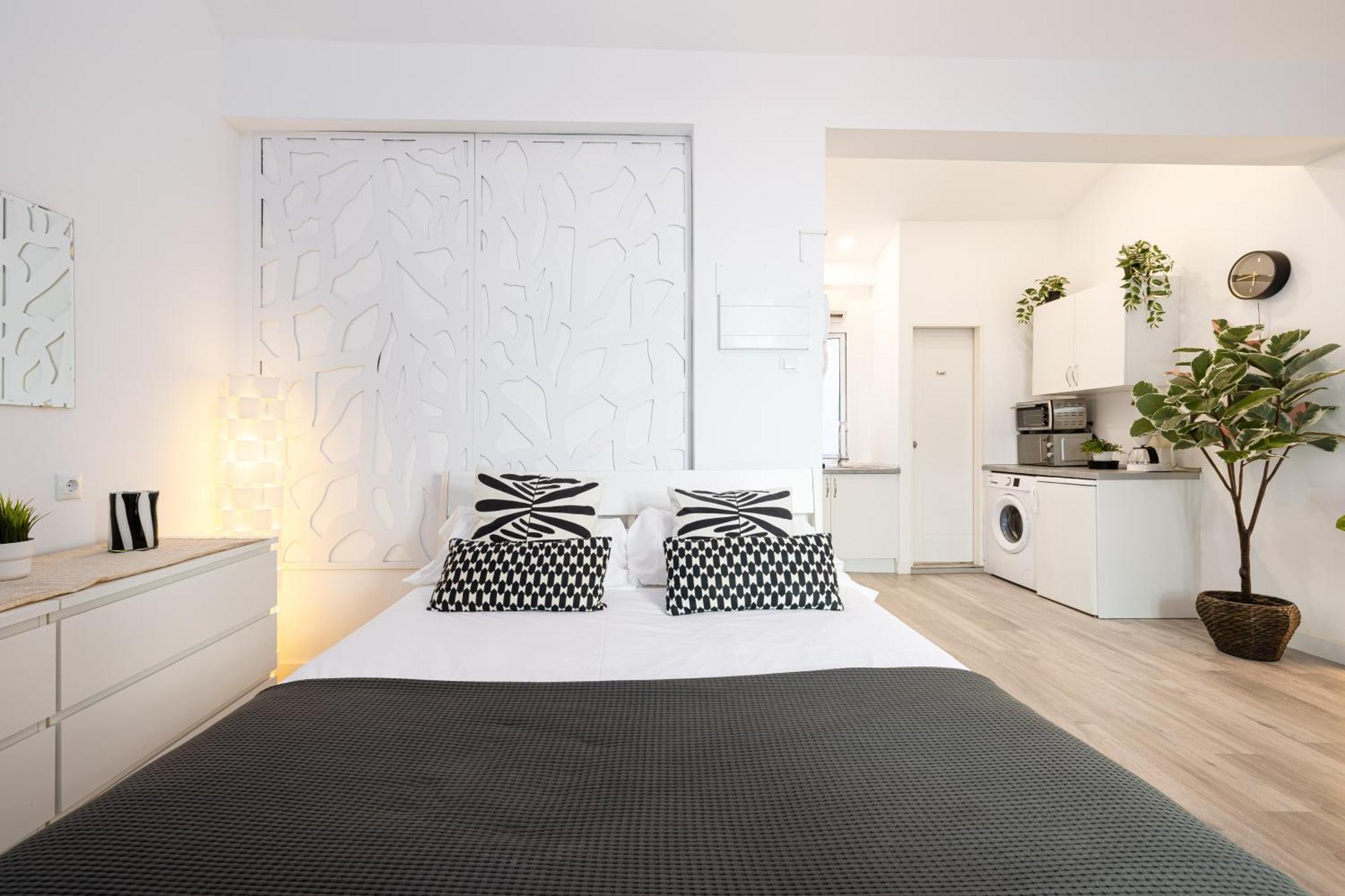 Apartamento H2m Hiniestrosa French Balcony Aacc Wifi *