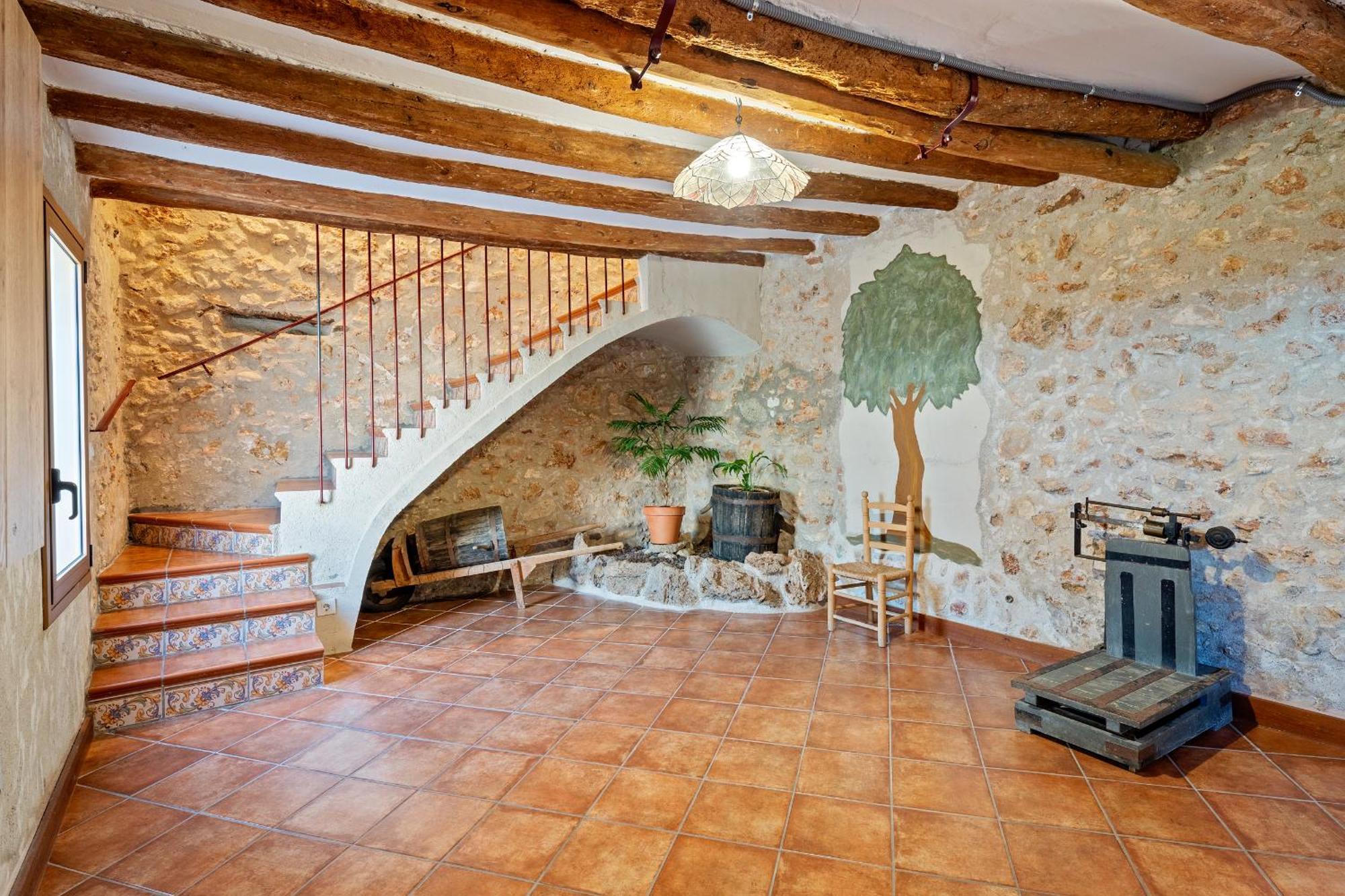 Hauzify I Casa Rourell