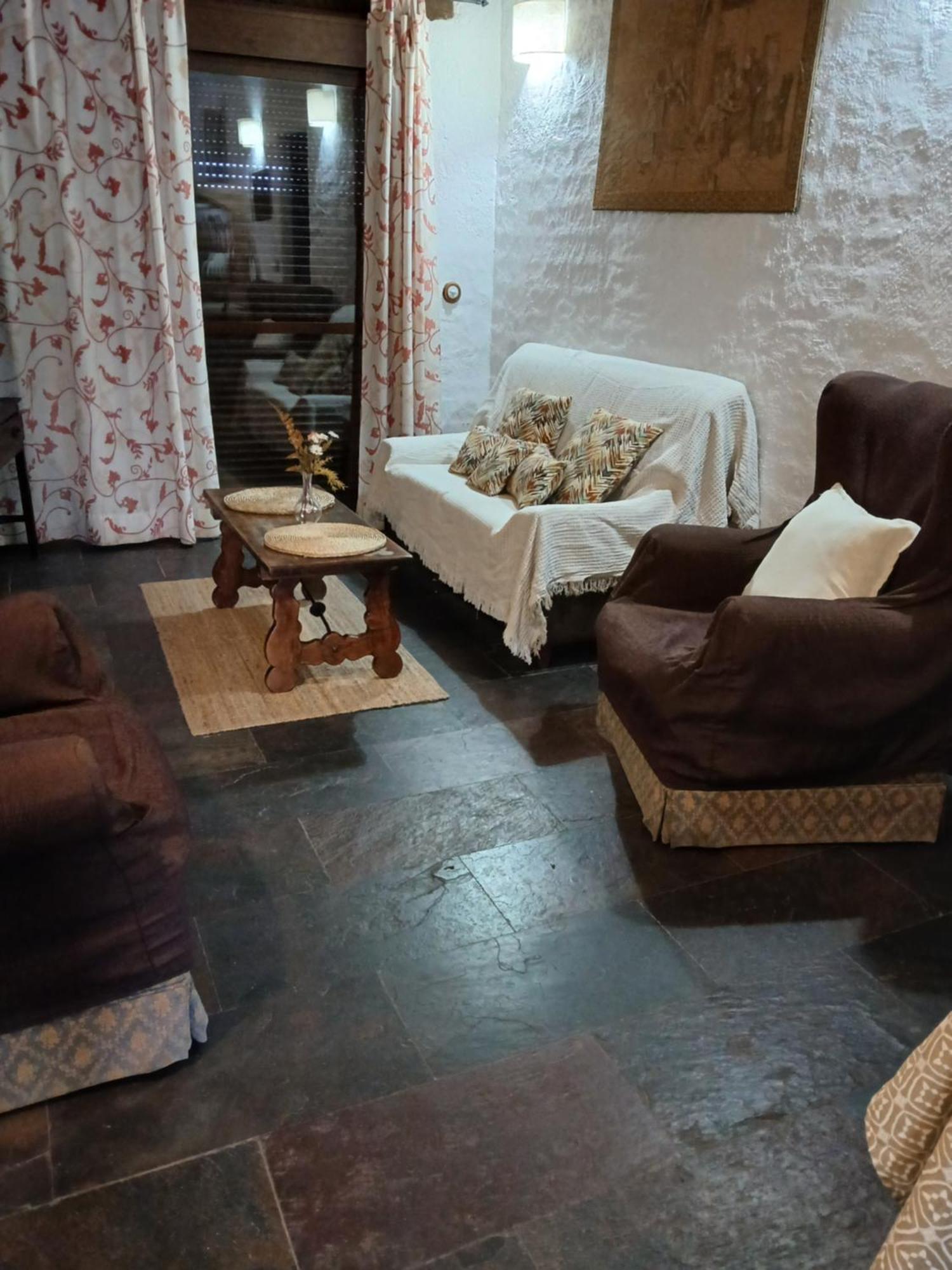 Mirador De Fuentes Country house *