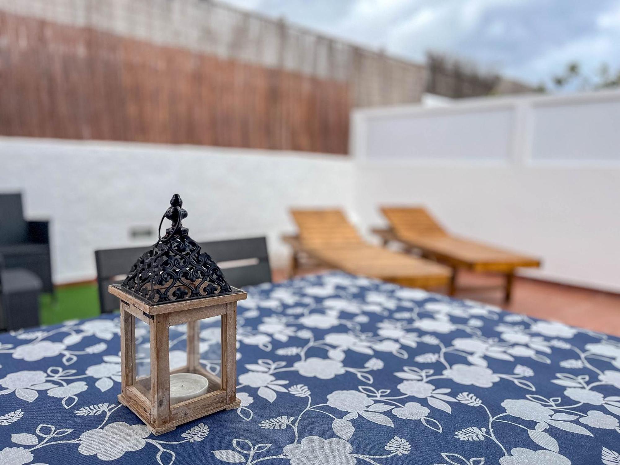 Private Chill-out Terrace - Pool Apartment San Bartolome de Tirajana (Gran Canaria)