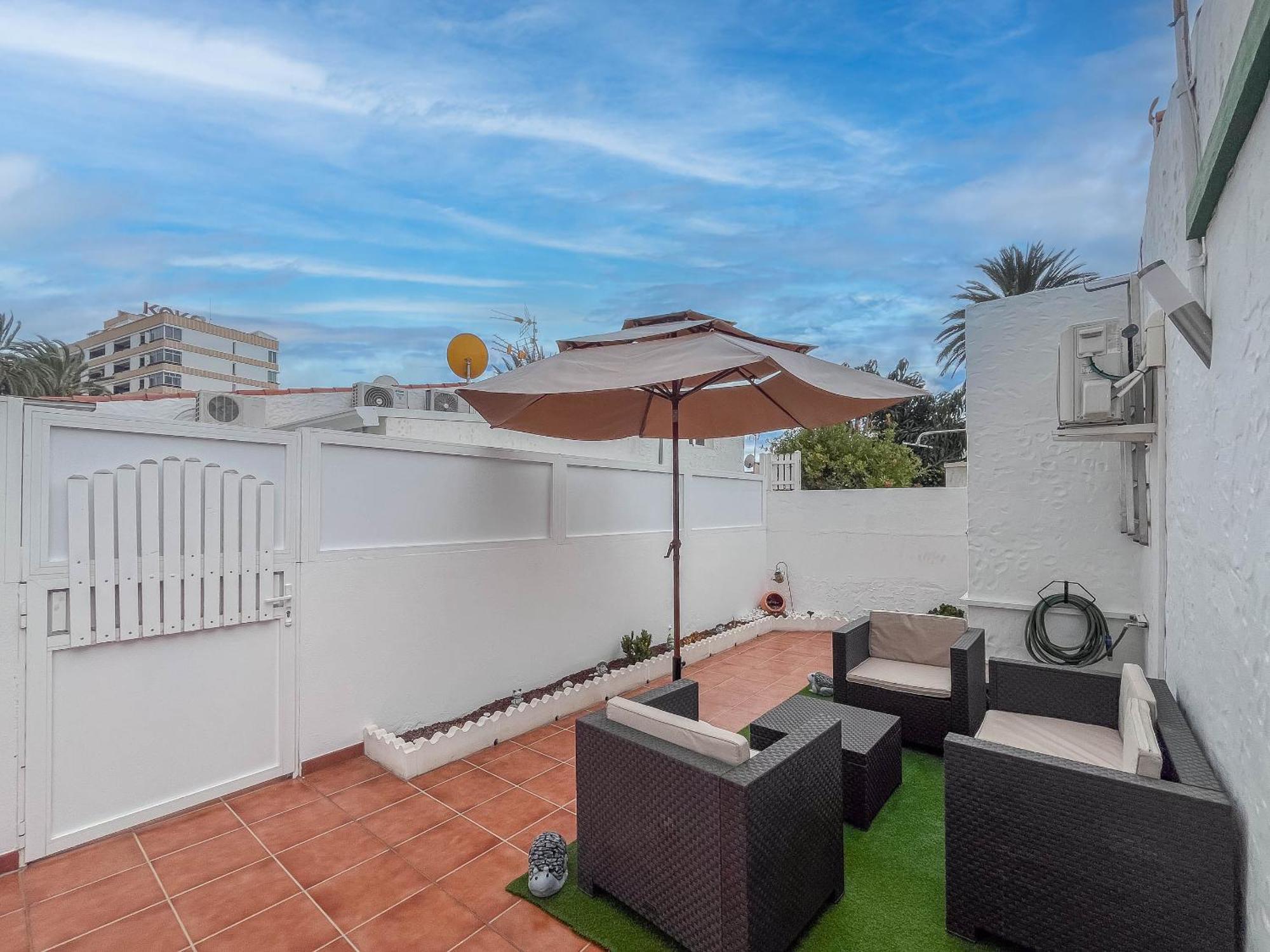 Private Chill-out Terrace - Pool Apartment *