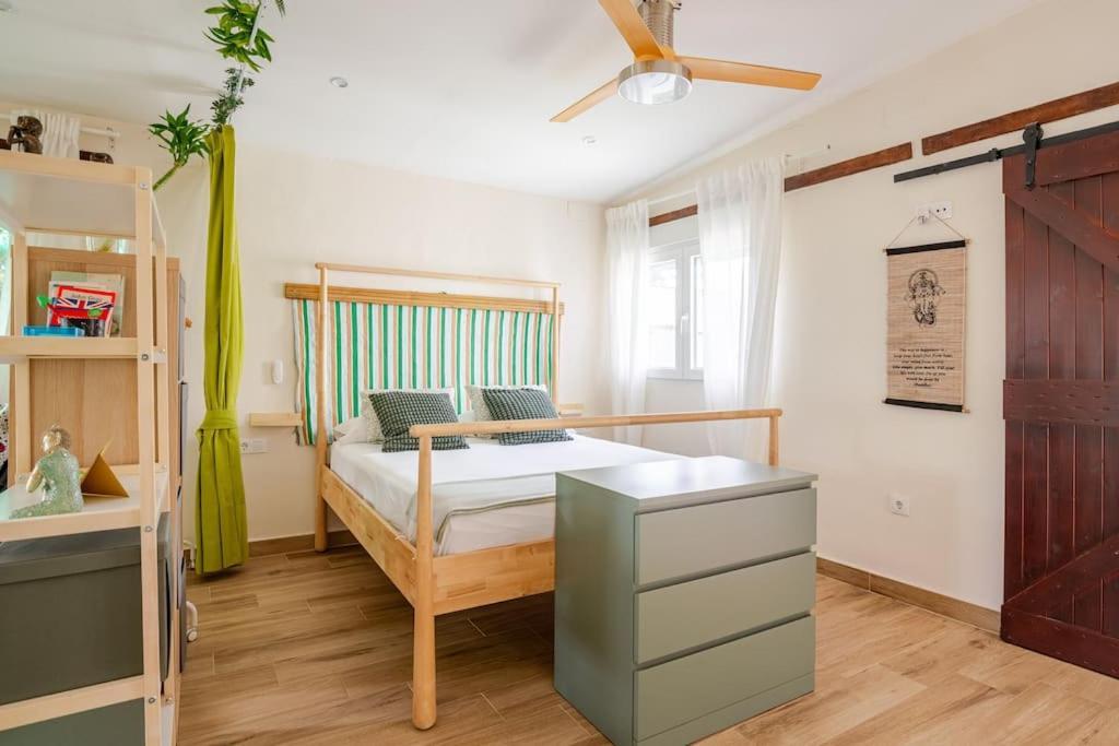 Apartamento With Shared Pool. *