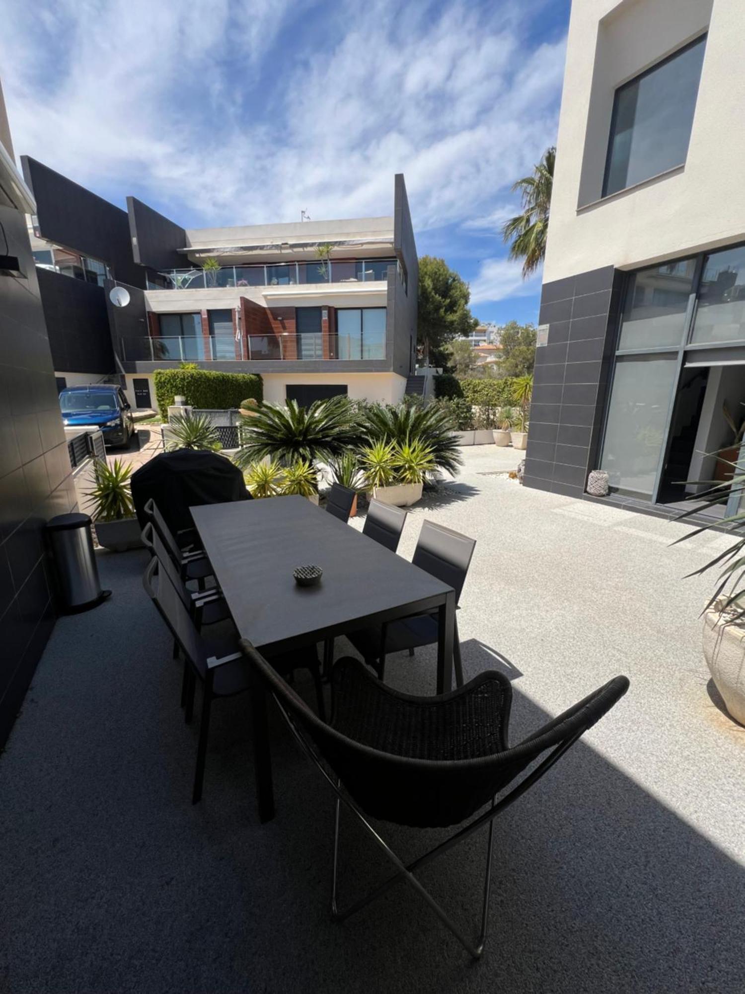 Modern Corner 3br Costa Blanca Villa *