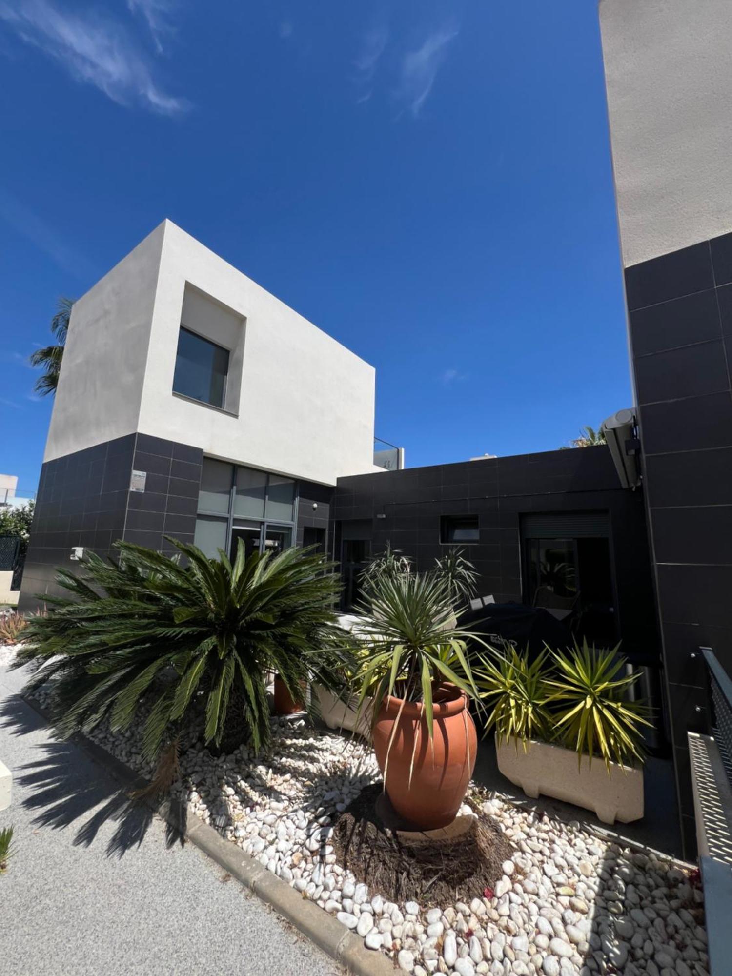 Villa Modern Corner 3br Costa Blanca Dehesa de Campoamor (Orihuela Costa)