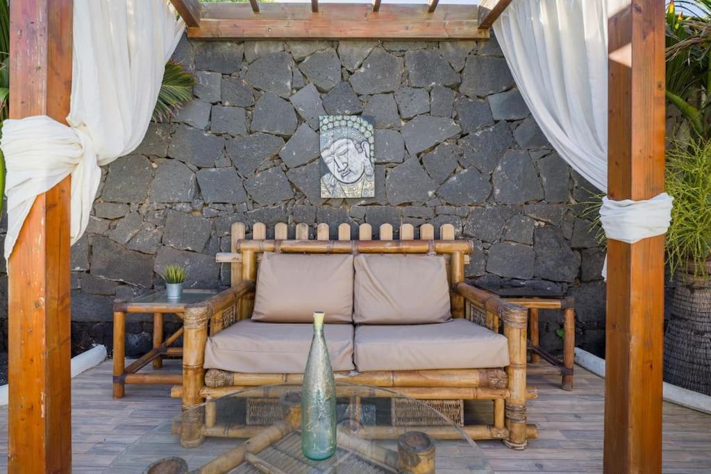 Villa La Isla By Rentaholidayslanzarote