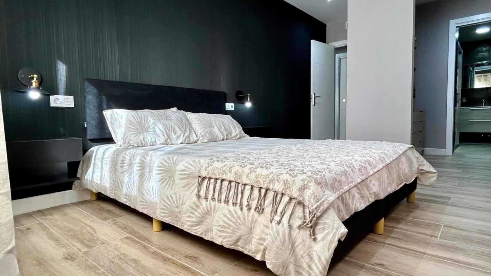 Moderno Y Amplio Con Vistas A La Bahia Apartamento *