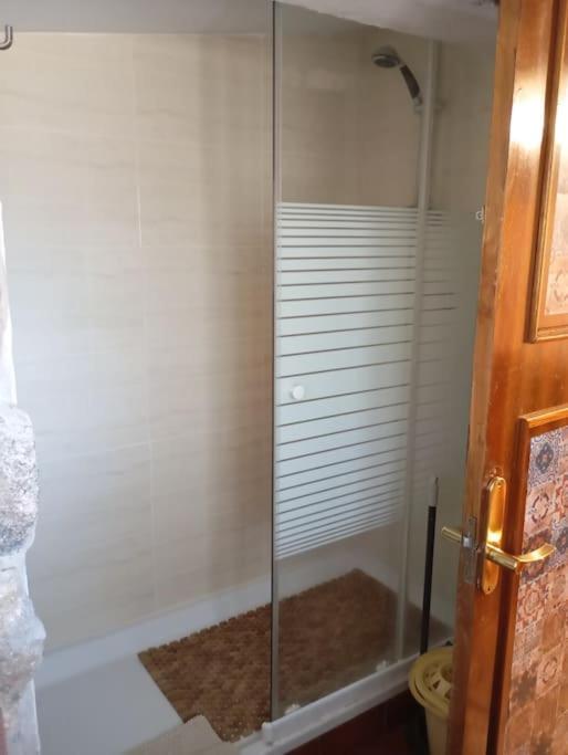 Chalet Cabana, Y Momentos Unicos