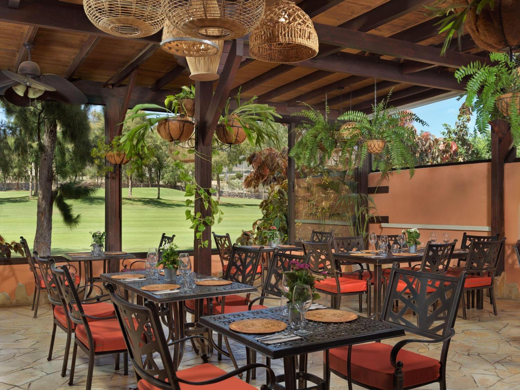 Garden Eco & Hotel