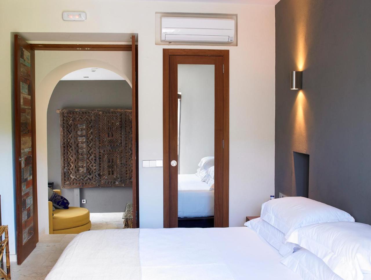 Hotel The Giri